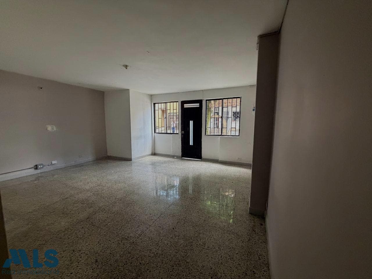 Local Comercial en venta en La Floresta, Occidente, Medellín — foto 1 de 15