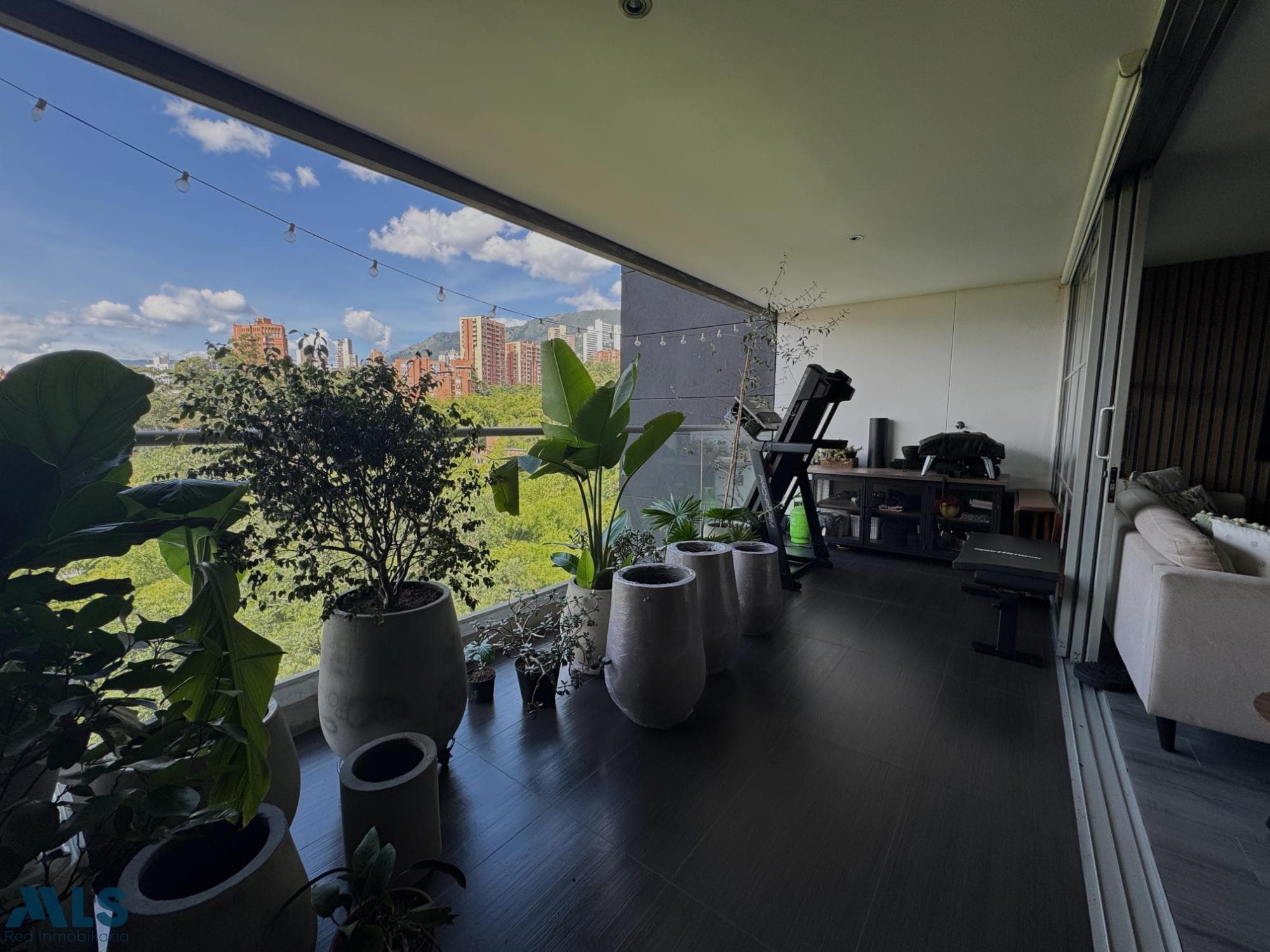 Apartamento en venta en Loma de Benedictinos, Aburra Sur, Envigado — foto 1 de 23