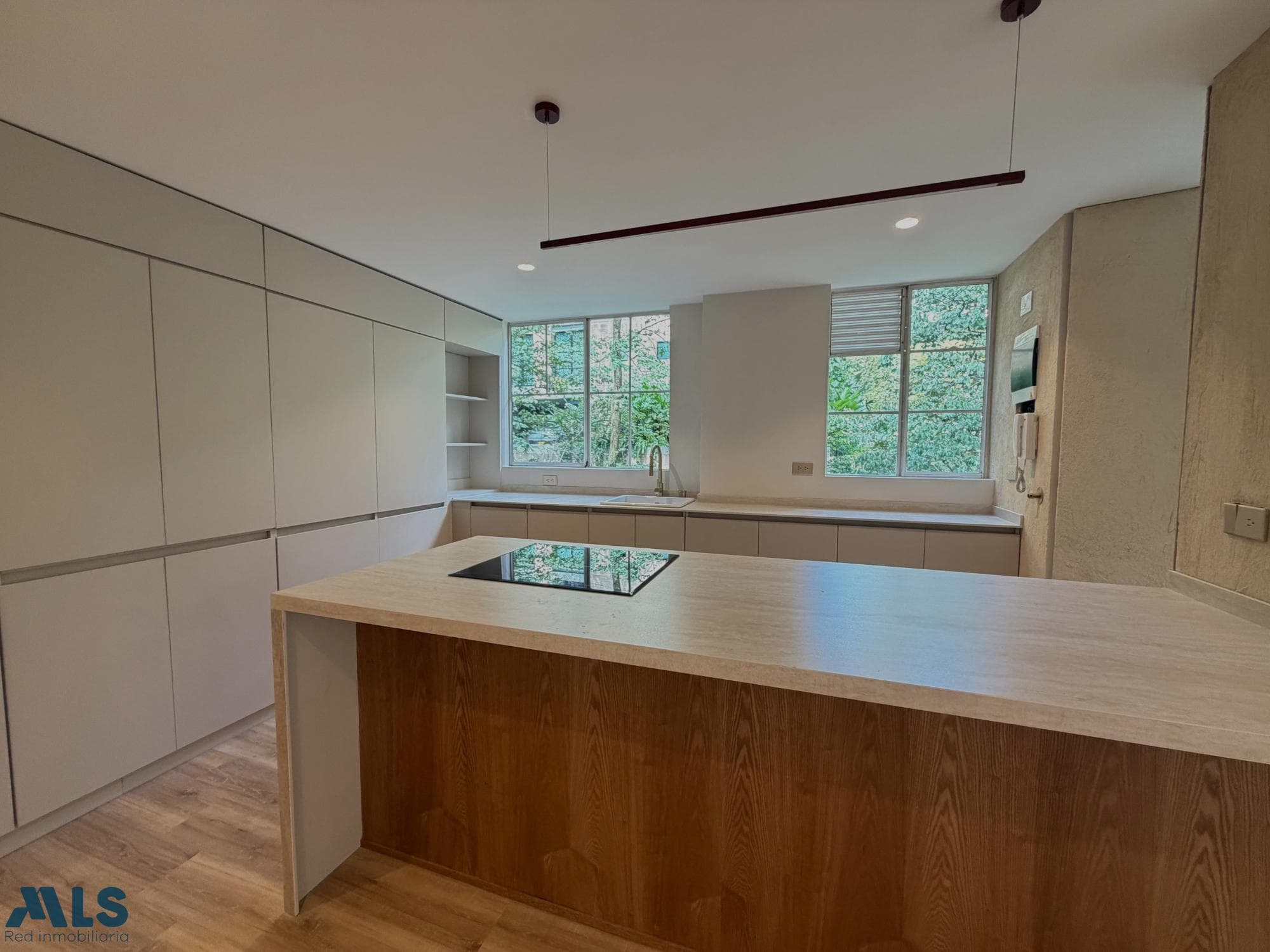Apartamento en venta en Provenza, Poblado, Medellín — foto 1 de 15