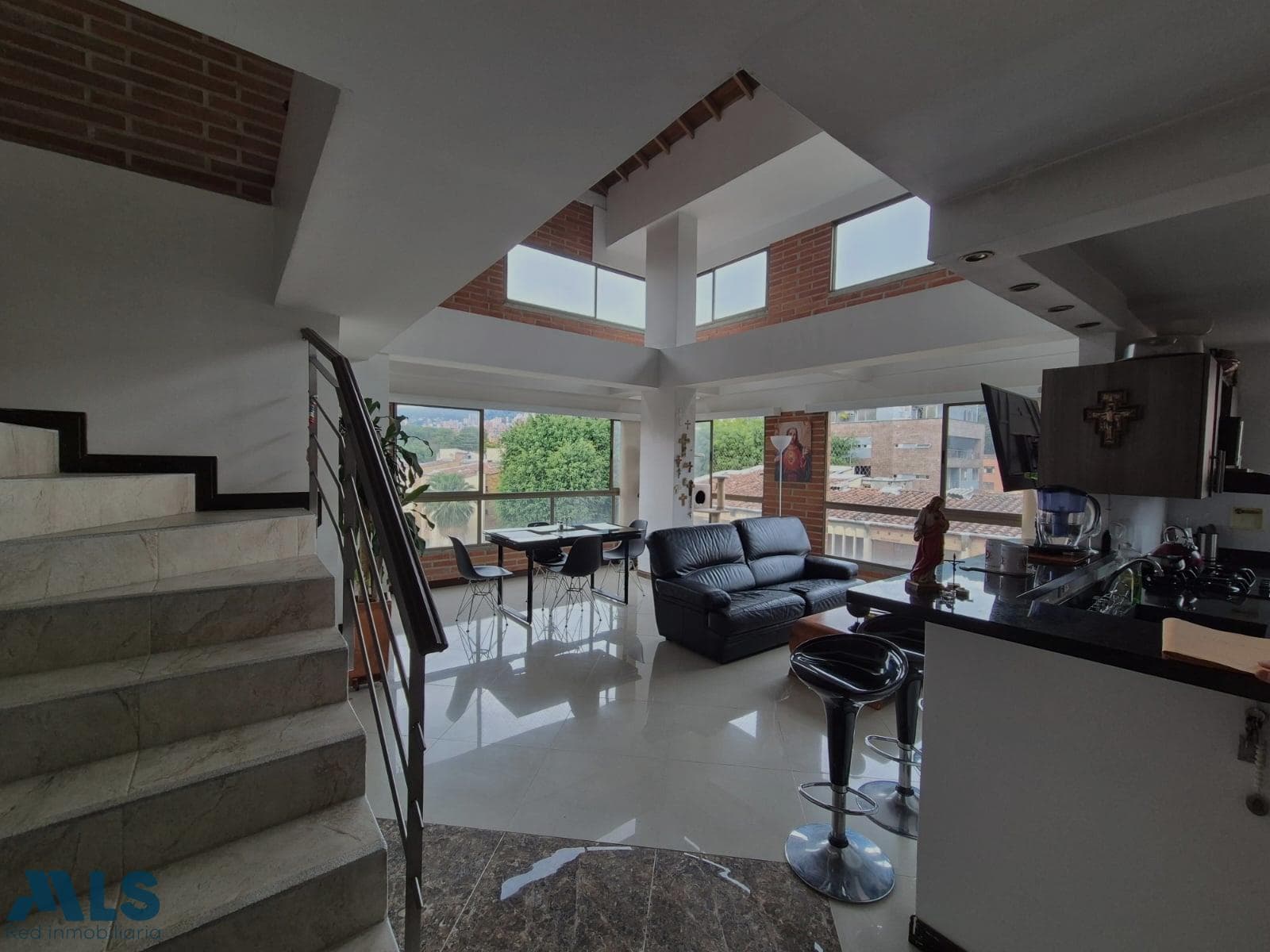 Apartamento en venta en El Portal, Aburra Sur, Envigado — foto 1 de 16
