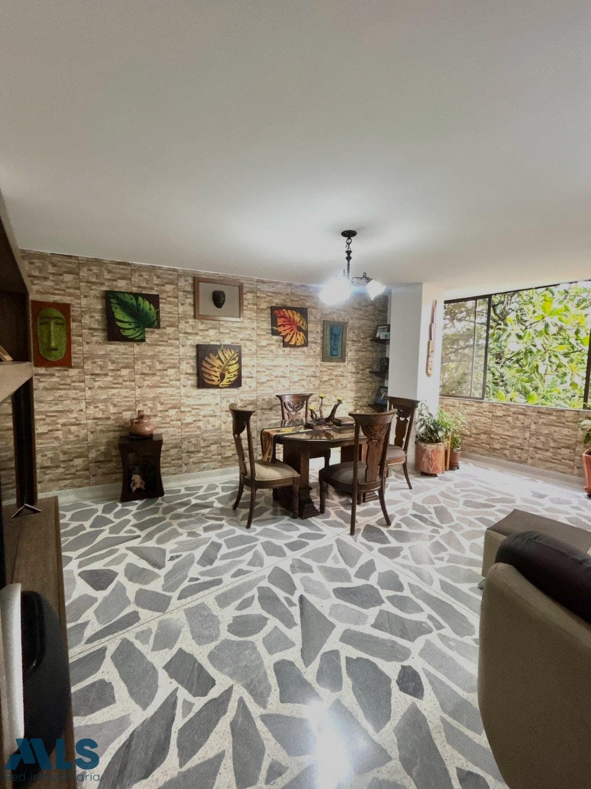 Apartamento en venta en Santa Teresita, Laureles, Medellín — foto 1 de 23