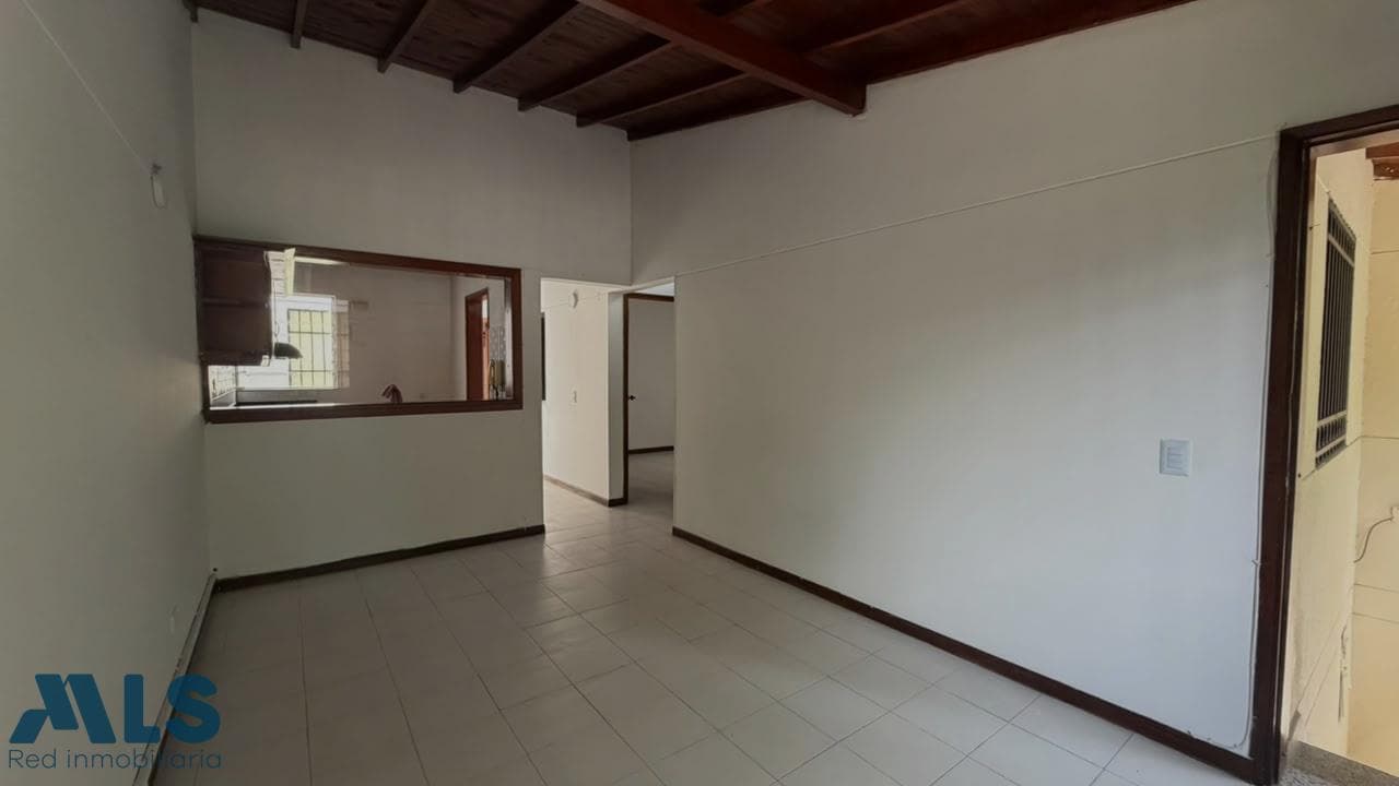 Casa en venta en Calasanz, Occidente, Medellín — foto 1 de 22