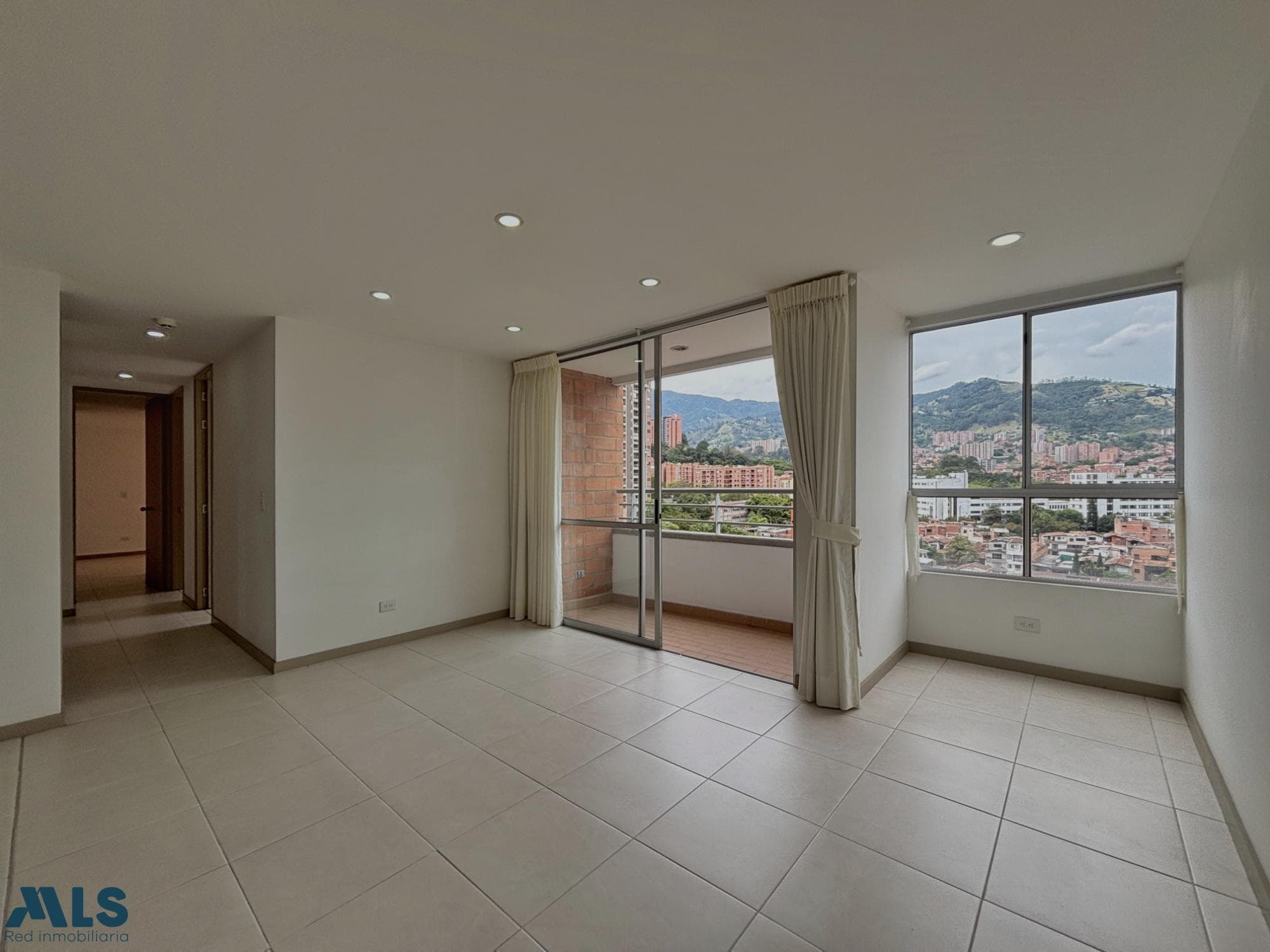 Apartamento en venta en La Sebastiana, Aburra Sur, Envigado — foto 1 de 22