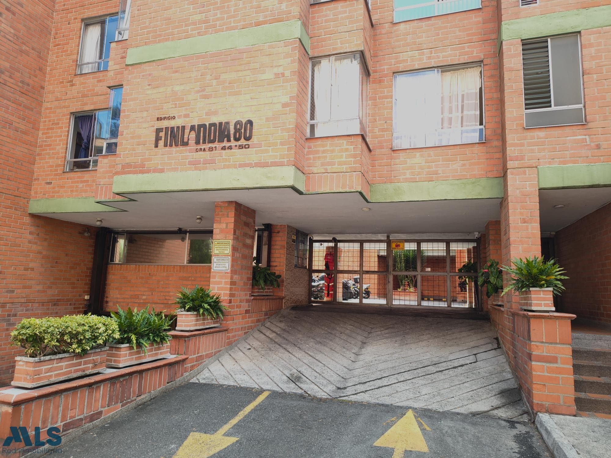 Apartamento en venta en La Floresta, Occidente, Medellín — foto 1 de 22