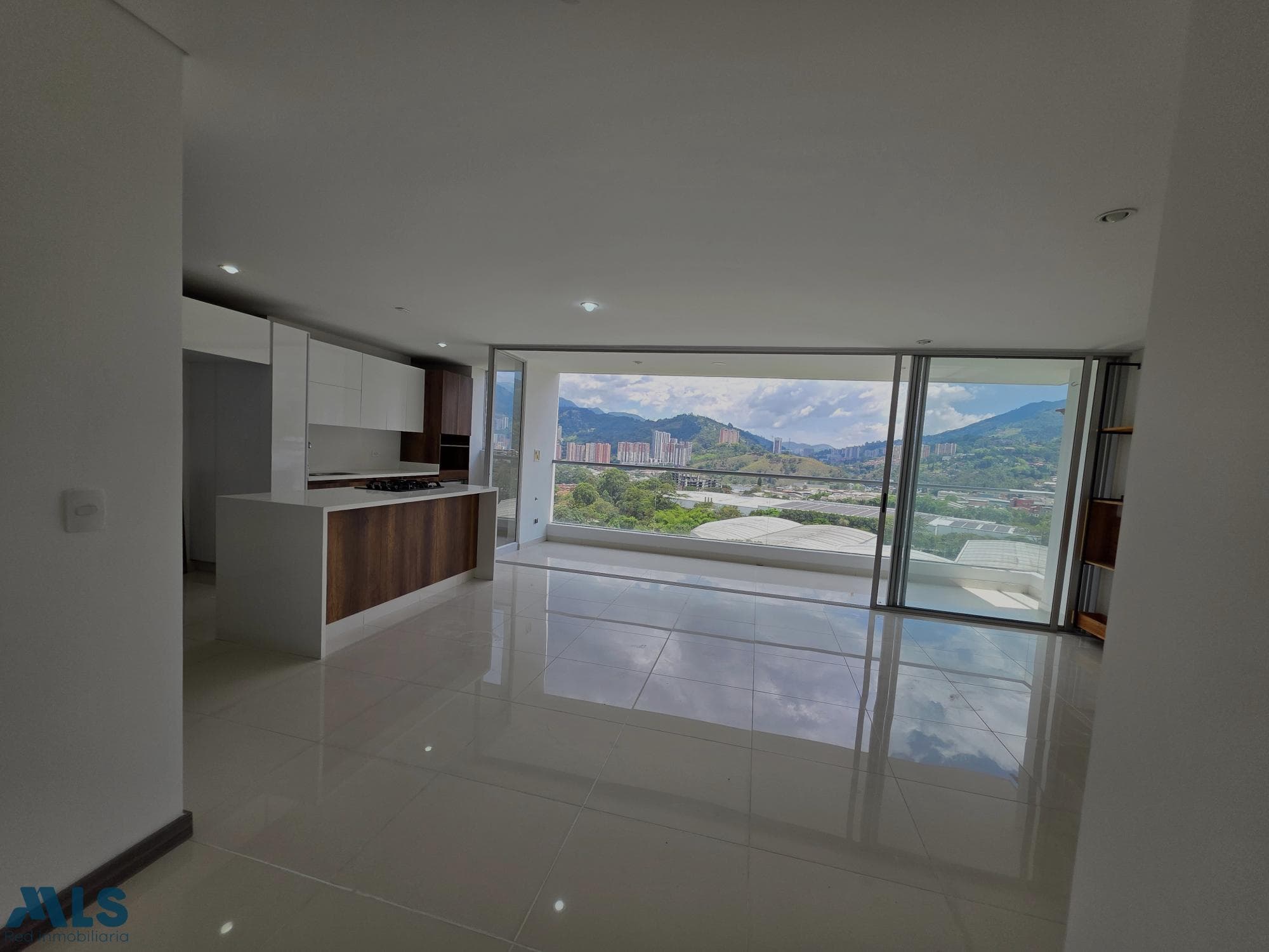 Apartamento en venta en Suramérica, Aburra Sur, Itagüí — foto 1 de 19