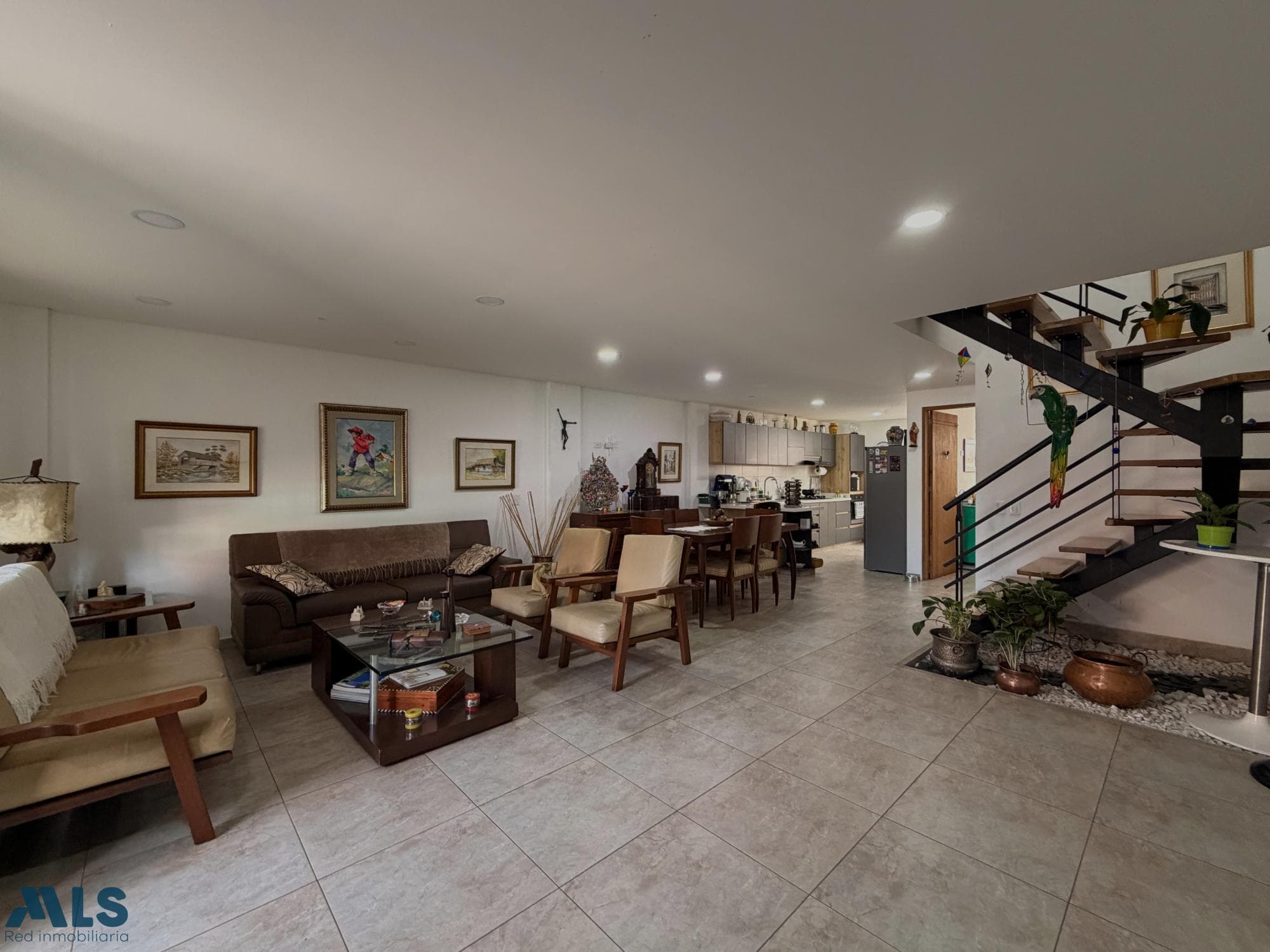 Casa en venta en Colombiere, Oriente Antioqueño, La Ceja — foto 1 de 43