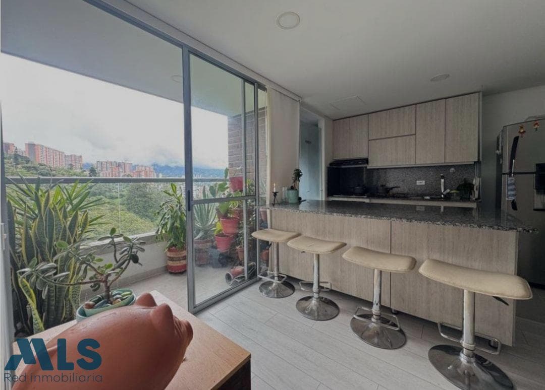 Apartamento en venta en El Trianón, Aburra Sur, Envigado — foto 1 de 15