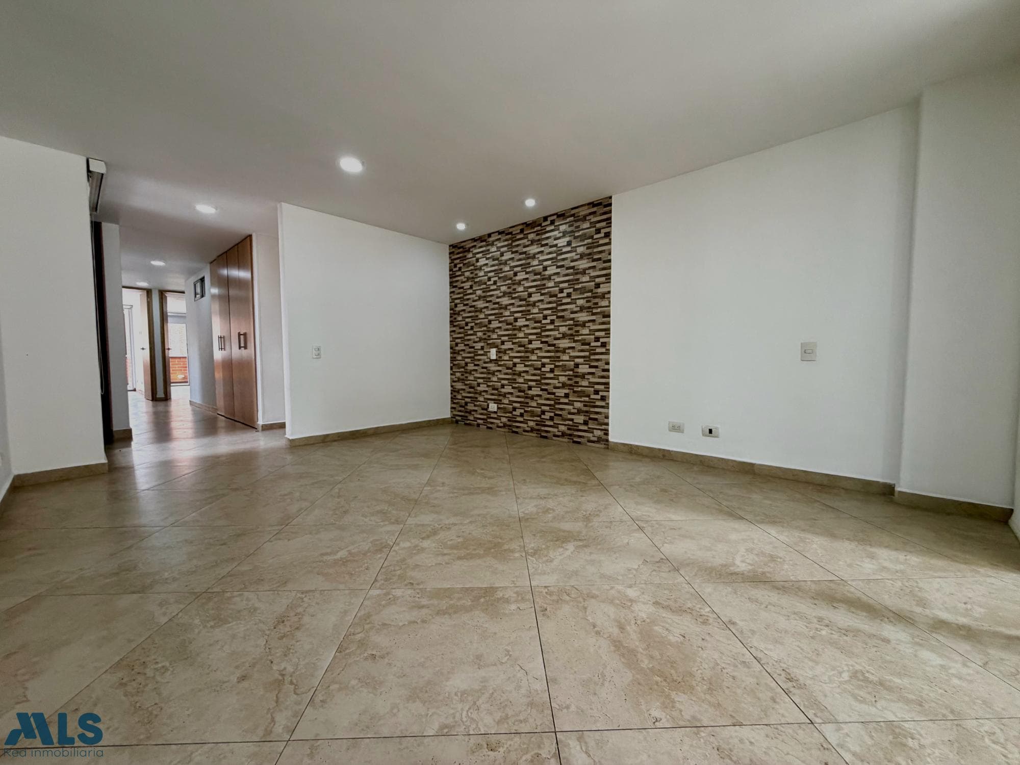 Apartamento en venta en Bosques de Zuñiga, Aburra Sur, Envigado — foto 1 de 21