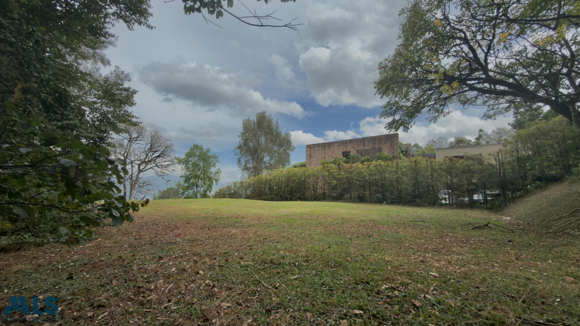 Lote Residencial en venta en El Chocho, Aburra Sur, Envigado — foto 1 de 16