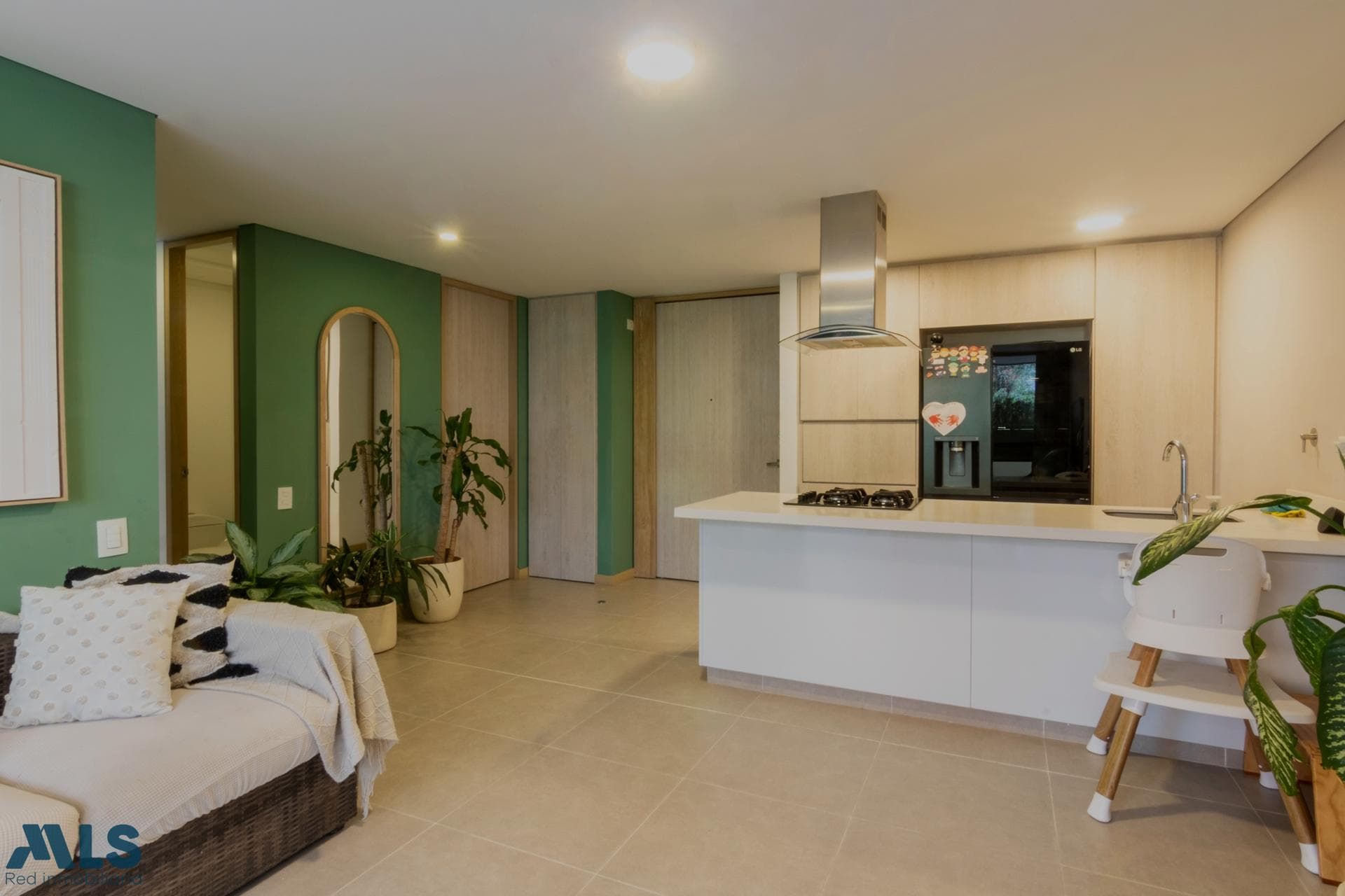 Apartamento en venta en Loma de las Brujas, Aburra Sur, Envigado — foto 1 de 28