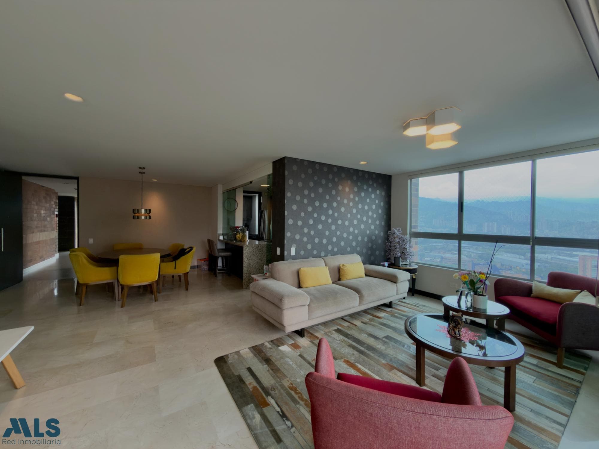 Apartamento en venta en Santa Maria de los Angeles, Poblado, Medellín — foto 1 de 8