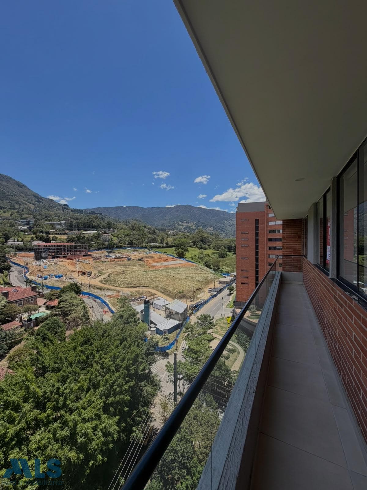 Apartamento en venta en Loma de las Brujas, Aburra Sur, Envigado — foto 1 de 16