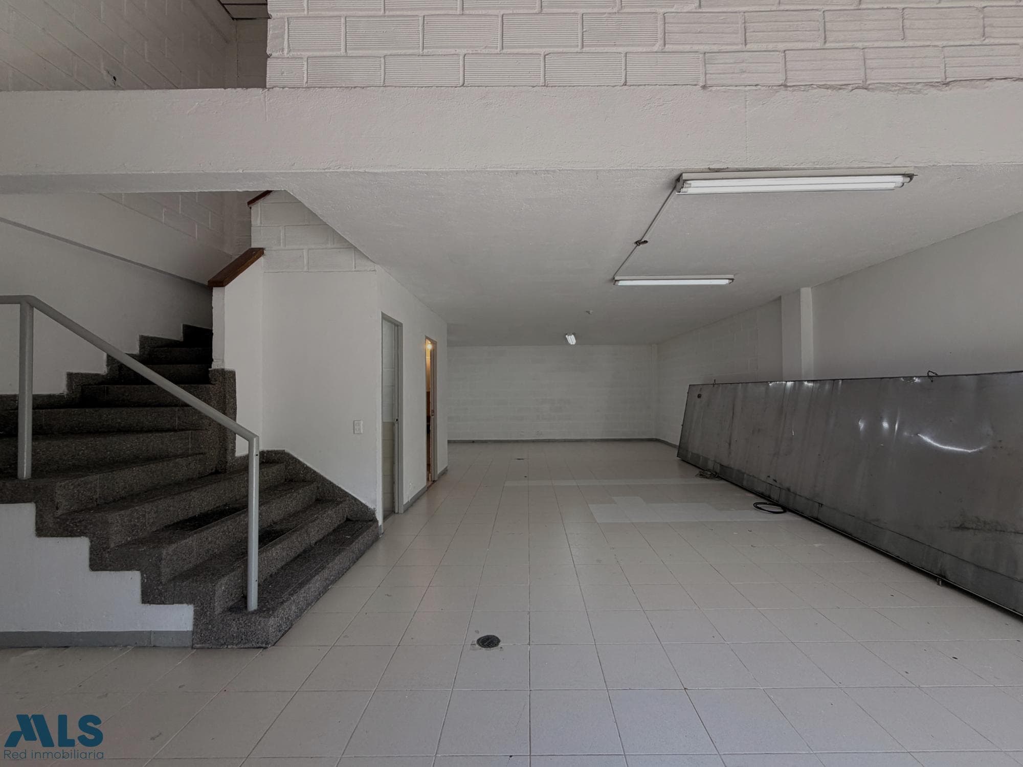 Local Comercial en venta en Caribe, Occidente, Medellín — foto 1 de 30