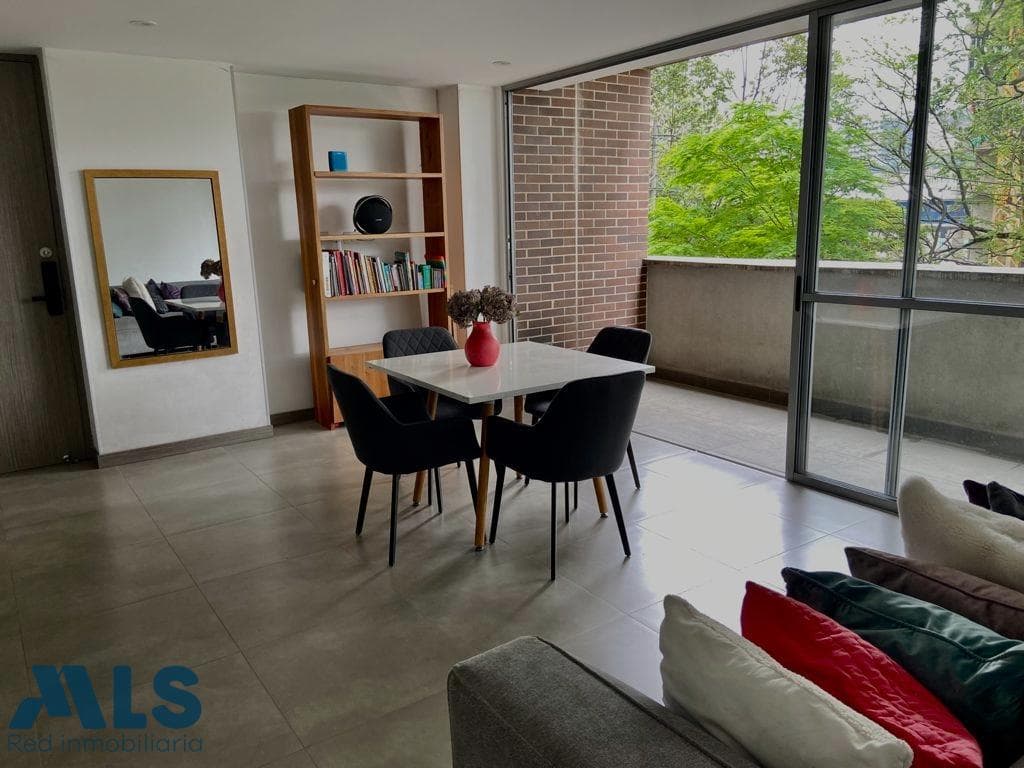 Apartamento en venta en Ciudad del Rio, Poblado, Medellín — foto 1 de 19