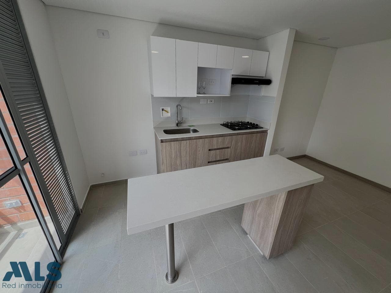 Apartamento en venta en Loma de San Jose, Aburra Sur, Sabaneta — foto 1 de 10