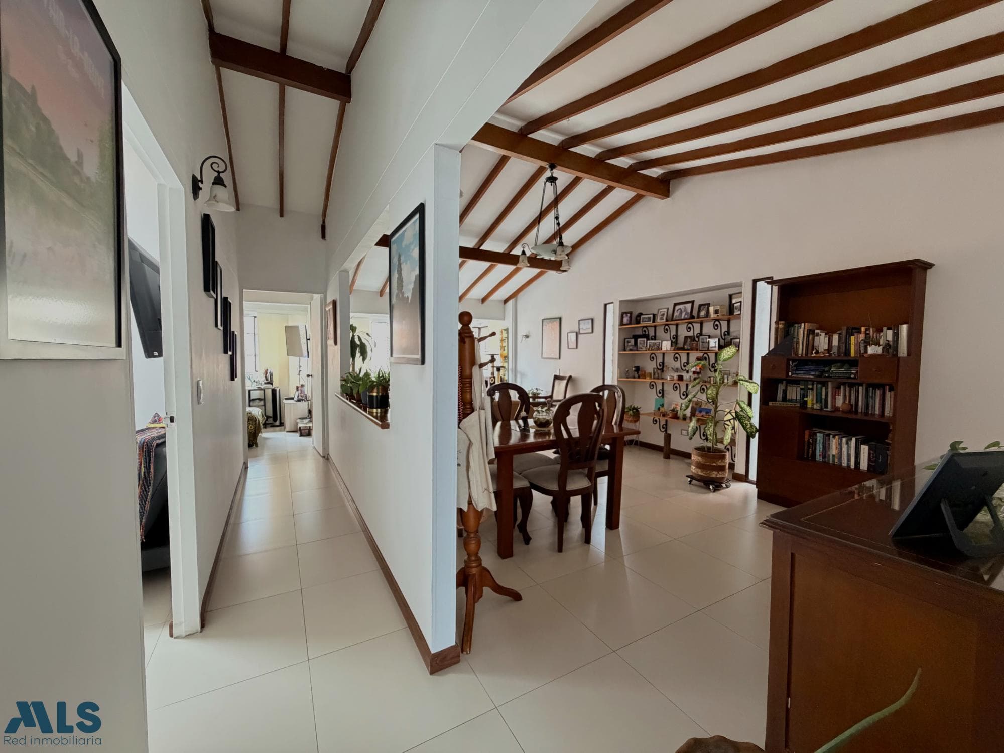 Apartamento en venta en Laureles, Medellín — foto 1 de 27