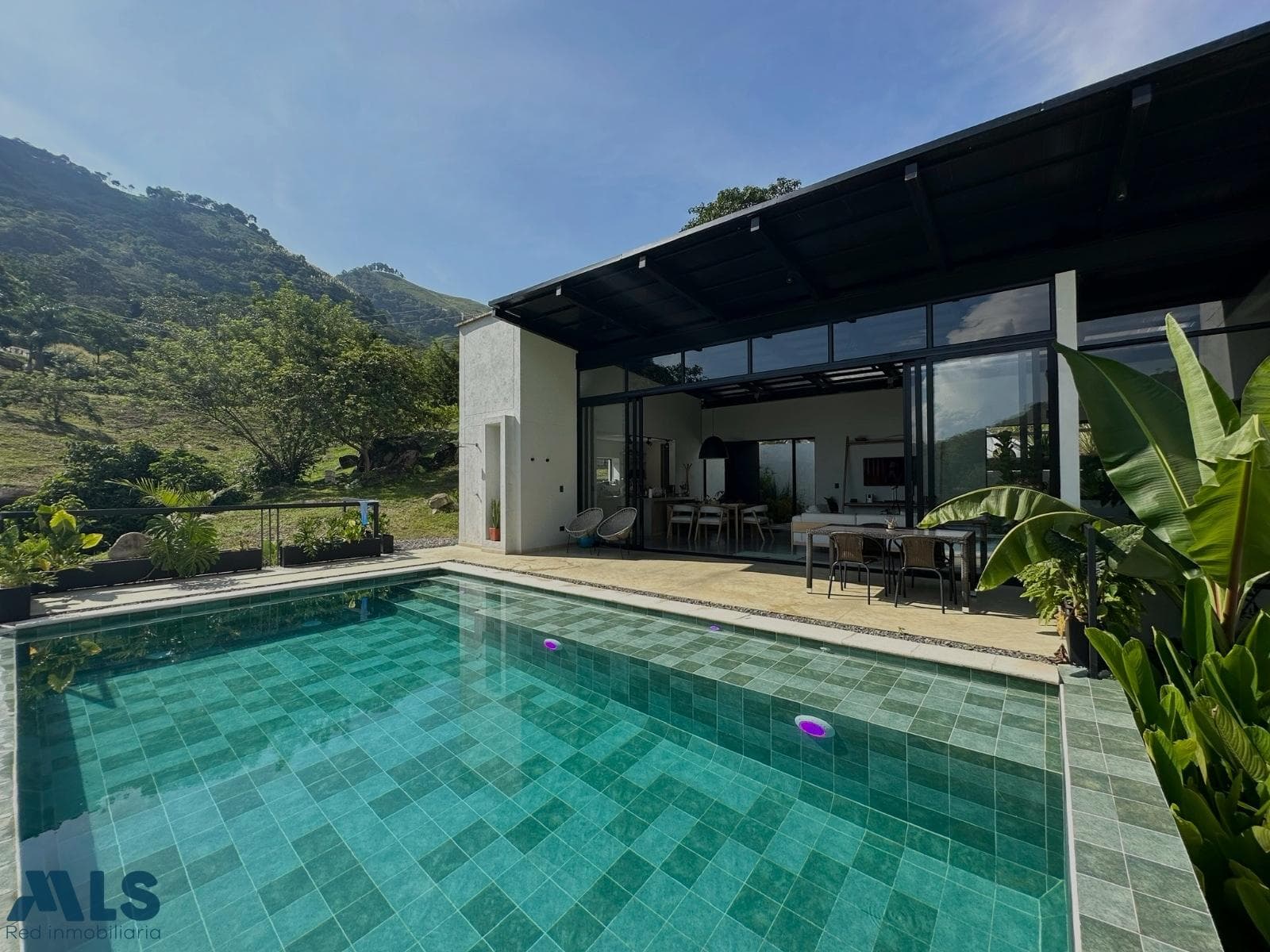 Finca Recreativa en venta en La Albania, Otras Zonas, Titiribi — foto 1 de 23