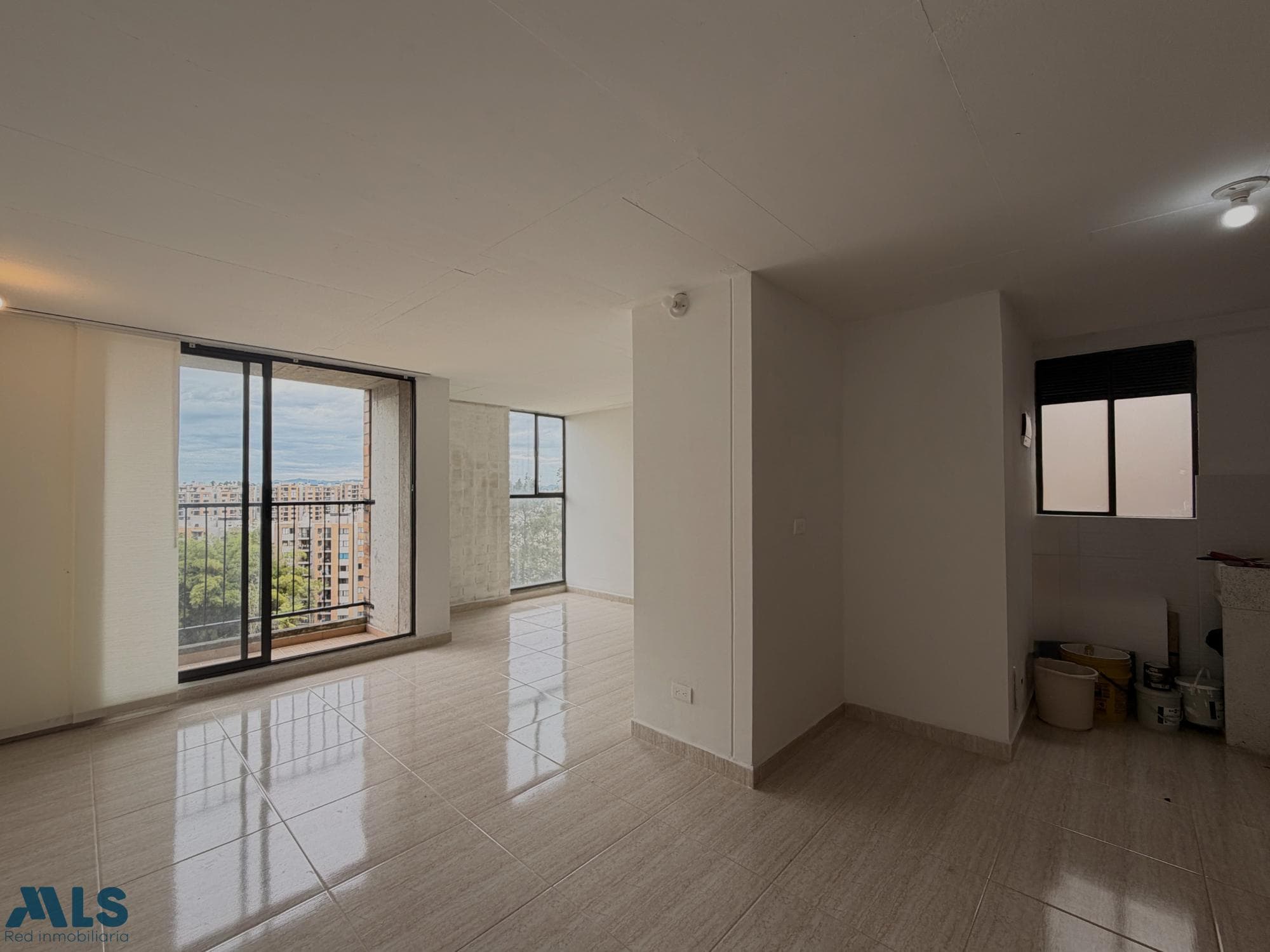 Apartamento en venta en Tranvía, Oriente Antioqueño, Rionegro — foto 1 de 33