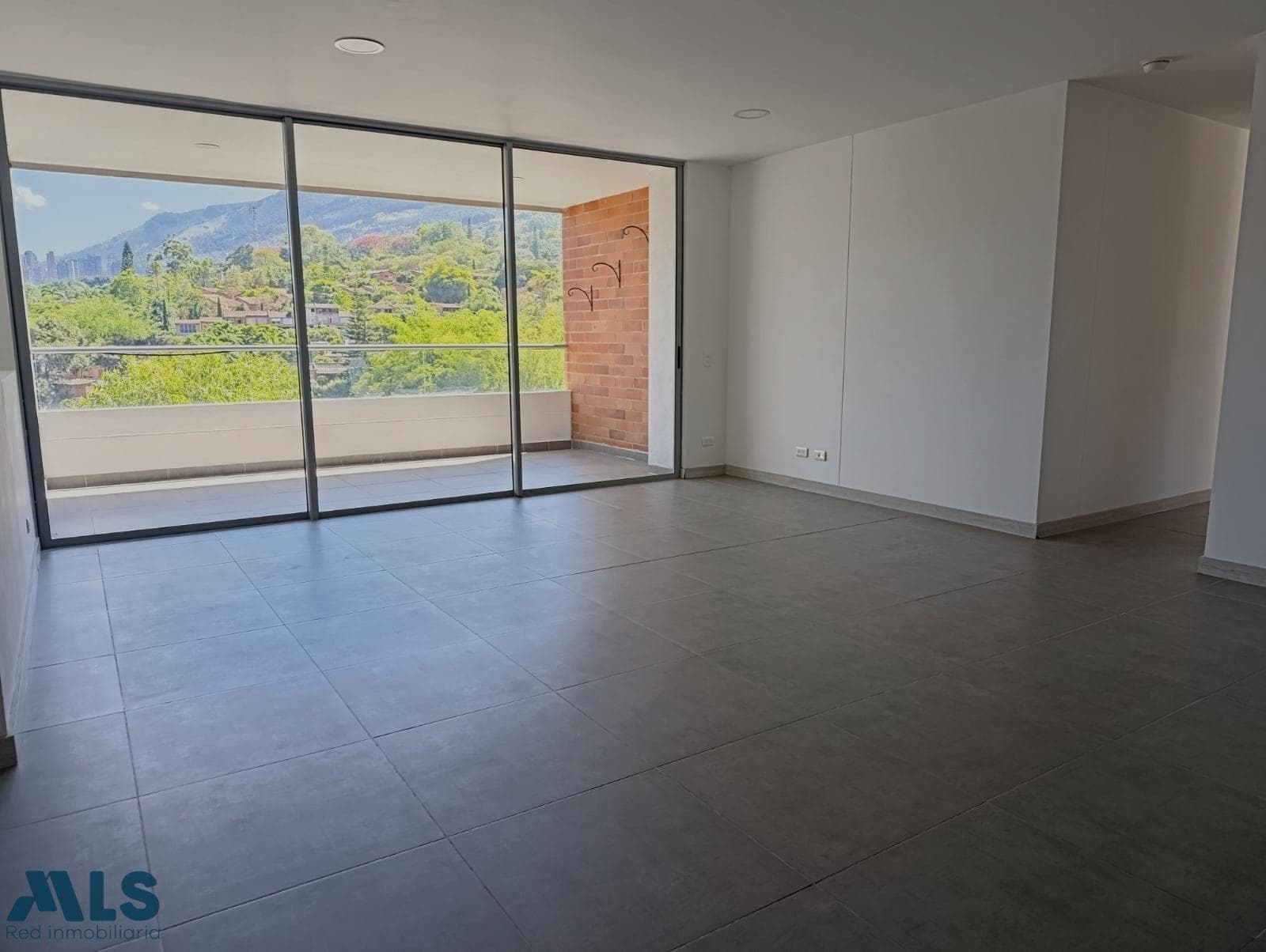Apartamento en venta en Loma del Escobero, Aburra Sur, Envigado — foto 1 de 15