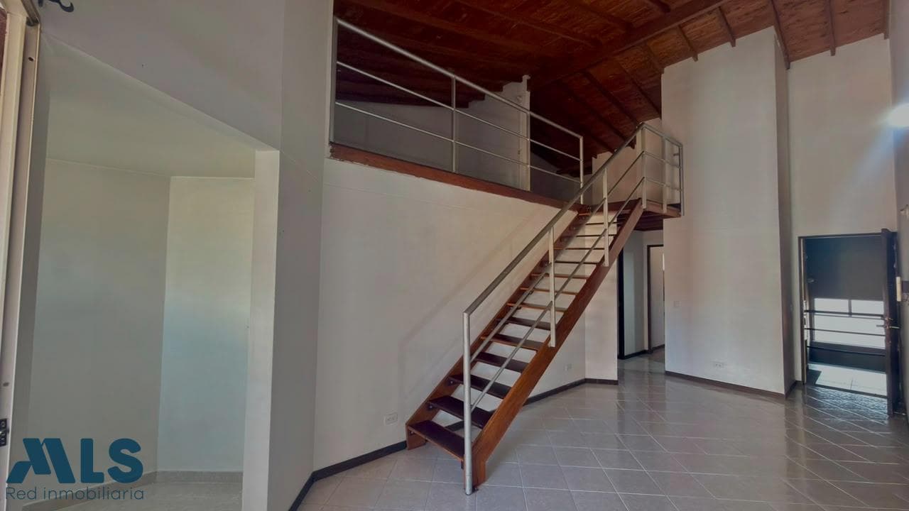 Apartamento en venta en Virgen del Carmen, Aburra Sur, Sabaneta — foto 1 de 16