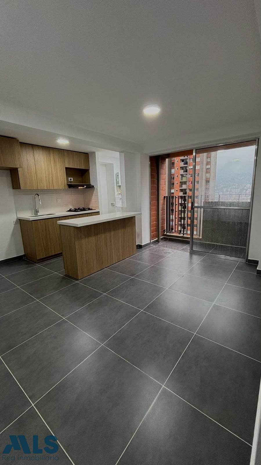 Apartamento en venta en Los Gómez, Aburra Sur, Itagüí — foto 1 de 12