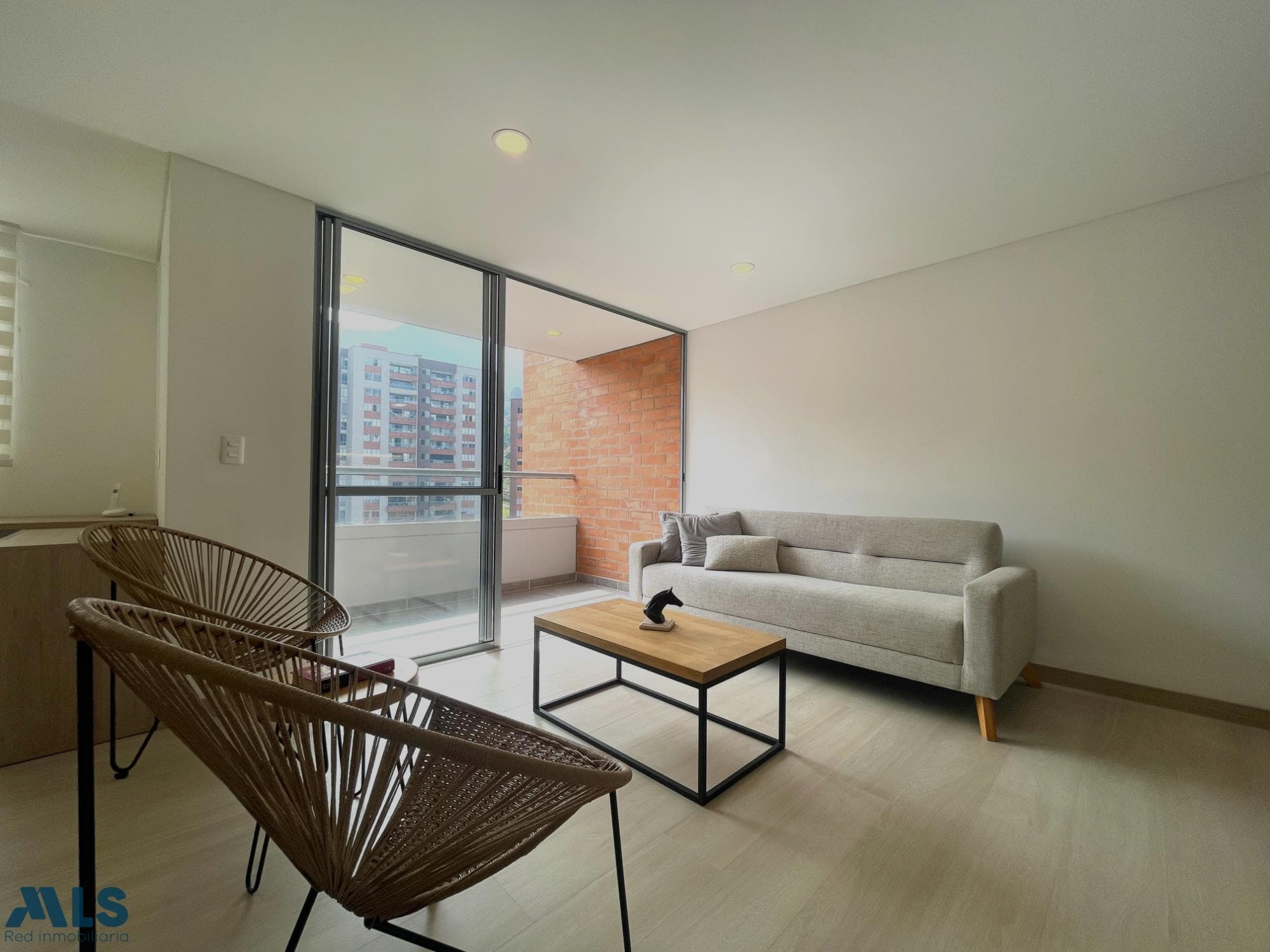 Apartamento en venta en El Chinguí, Aburra Sur, Envigado — foto 1 de 41