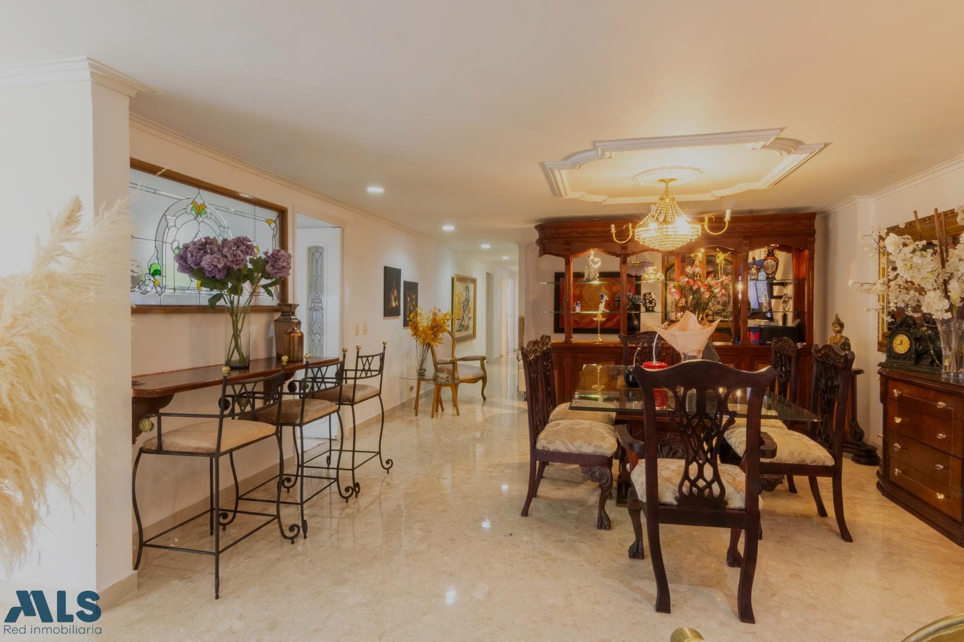 Apartamento en venta en Milla de Oro, Poblado, Medellín — foto 1 de 25