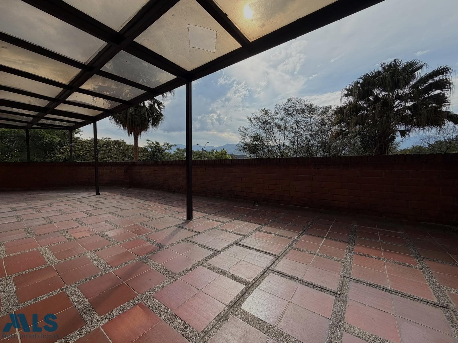 Apartamento en venta en Patio Bonito, Poblado, Medellín — foto 1 de 39