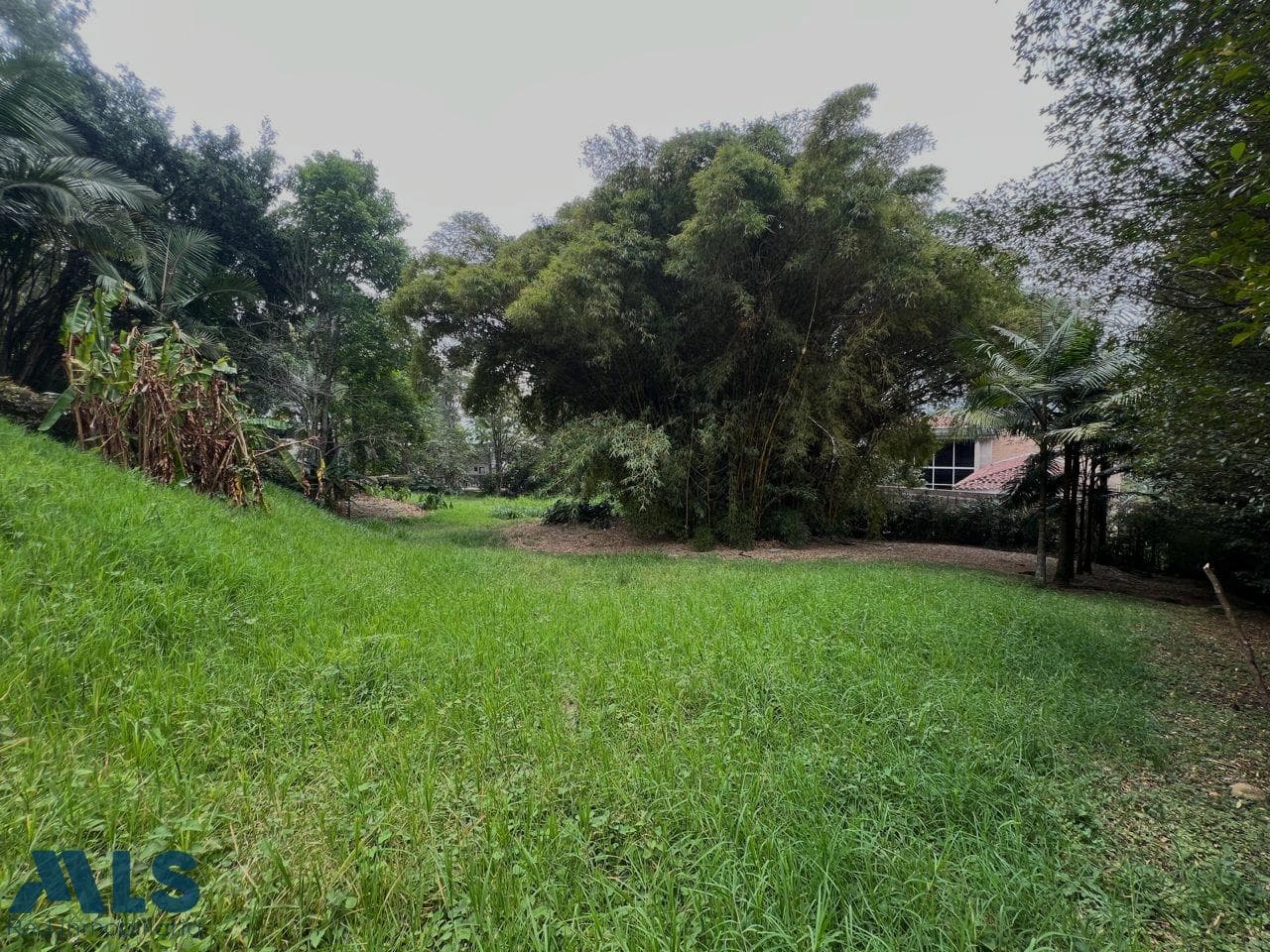 Lote Residencial en venta en Los Balsos Nº 1, Poblado, Medellín — foto 1 de 13