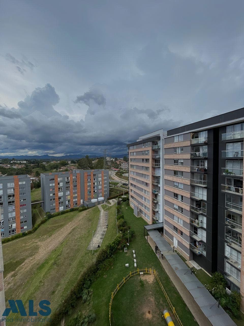 Apartamento en venta en Sector Centro, Oriente Antioqueño, Rionegro — foto 1 de 25
