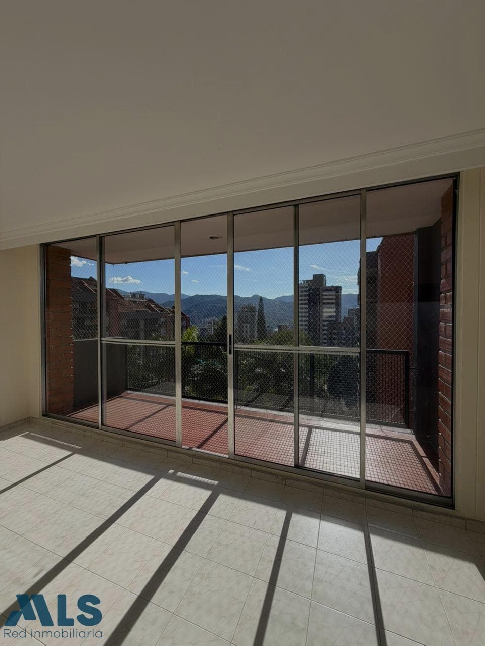 Apartamento en venta en Alejandría, Poblado, Medellín — foto 1 de 12