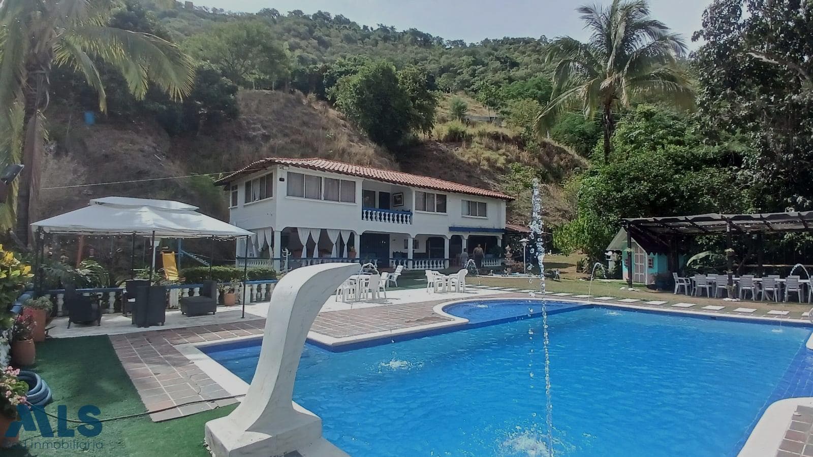 Finca Recreativa en venta en Las Cabañas, Occidente Antioqueño, Sopetrán — foto 1 de 58
