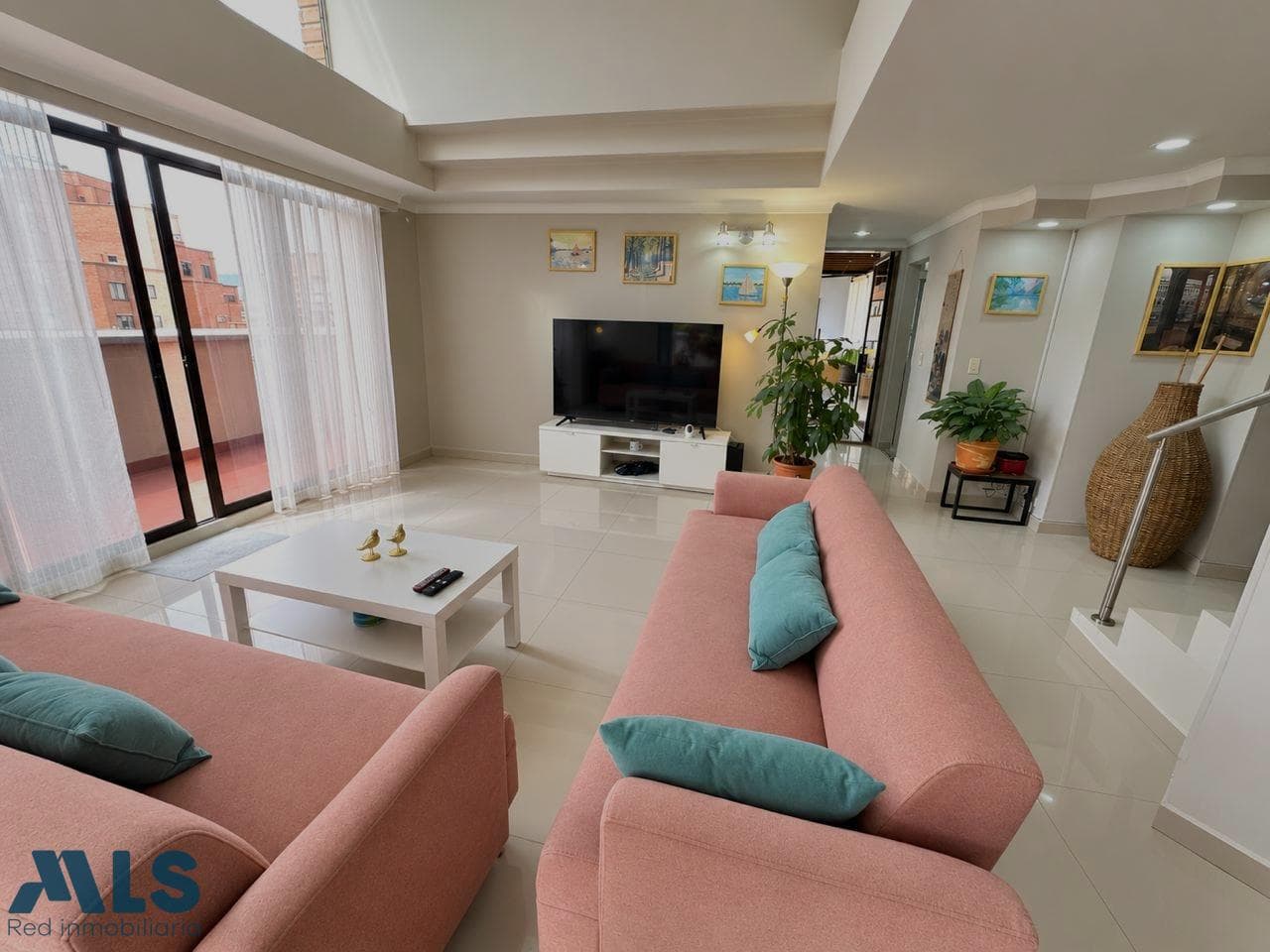 Apartamento en venta en El Portal, Aburra Sur, Envigado — foto 1 de 21