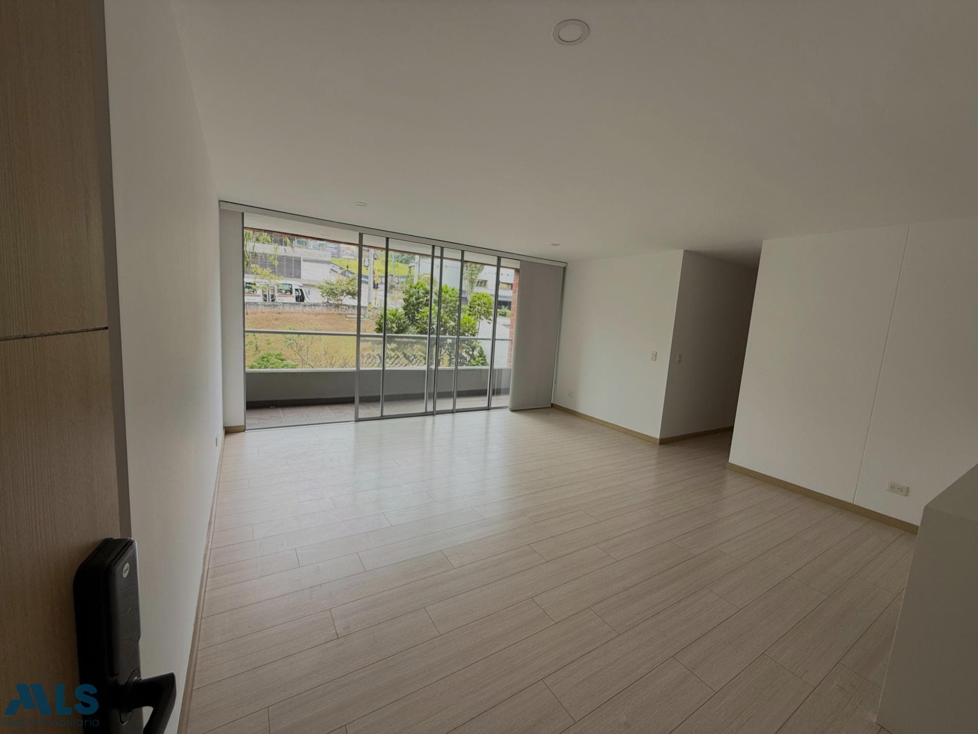 Apartamento en venta en El Chocho, Aburra Sur, Envigado — foto 1 de 15