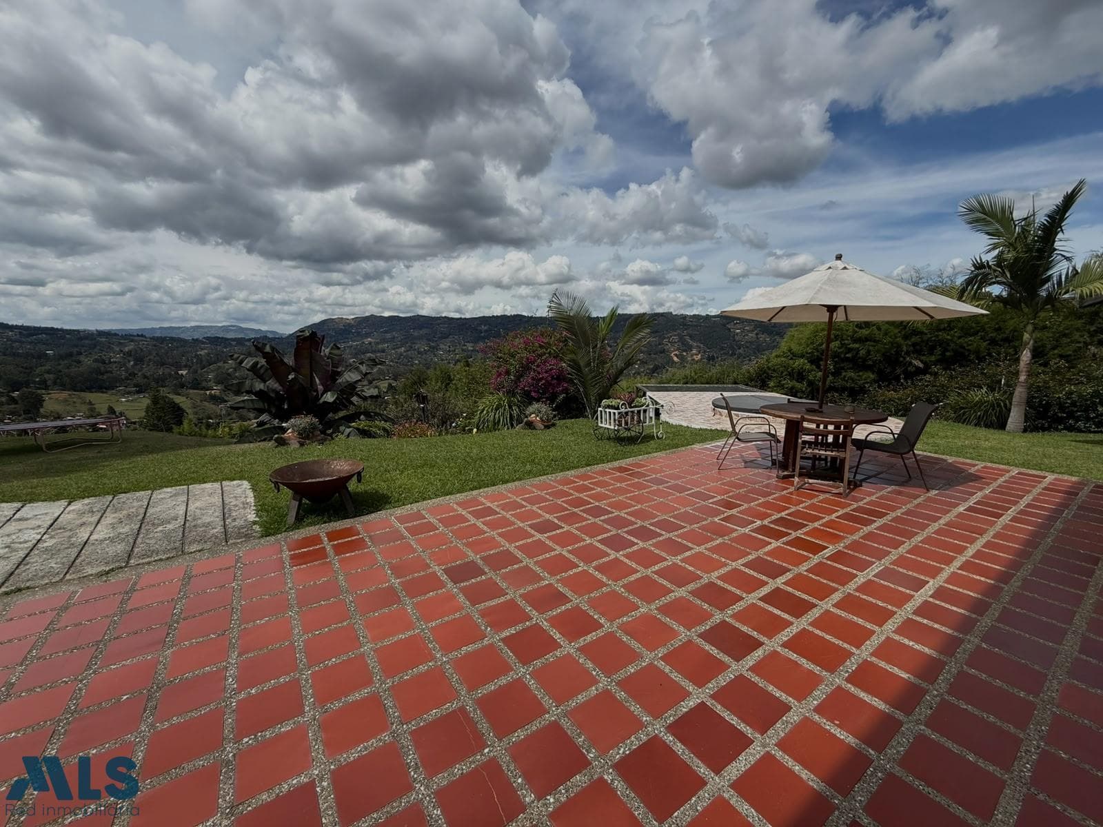 Finca Recreativa en venta en V. Piedras Blancas, Oriente Antioqueño, Guarne — foto 1 de 81