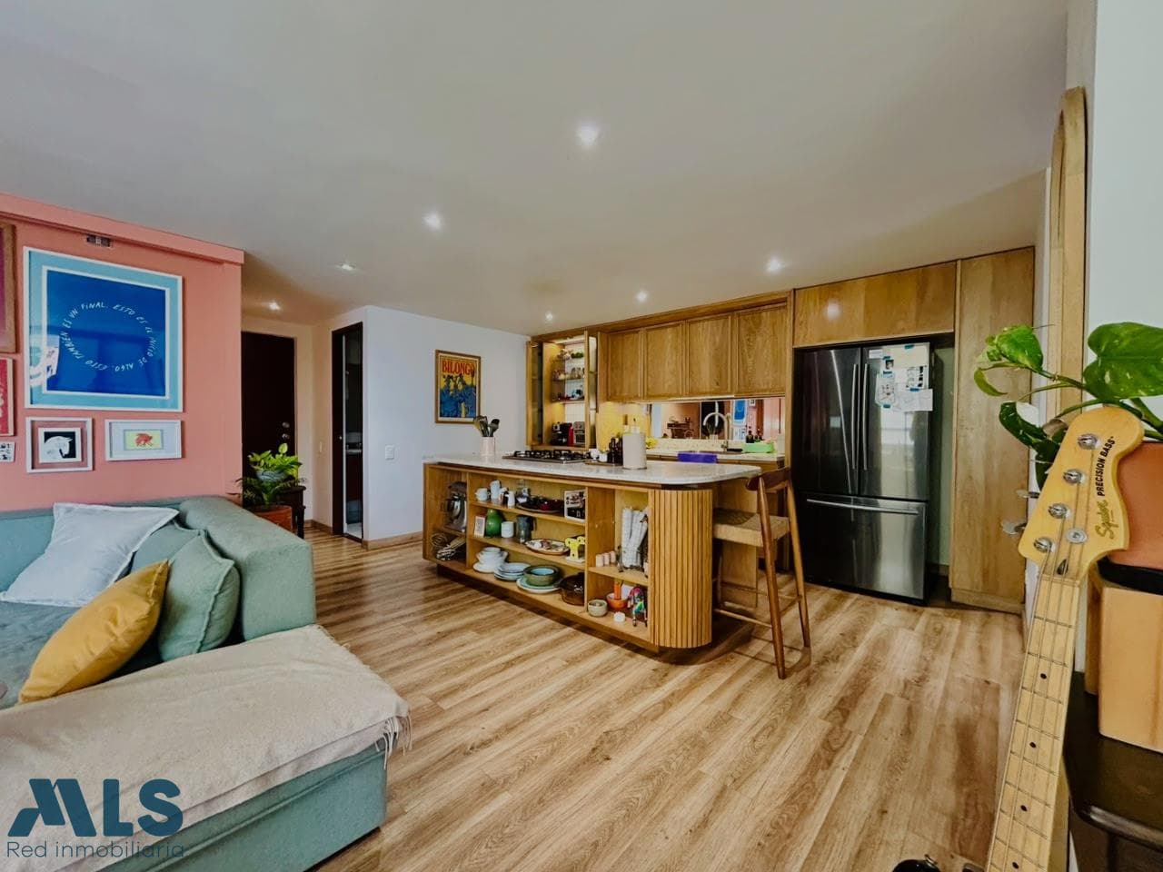 Apartamento en venta en Conquistadores, Laureles, Medellín — foto 1 de 15