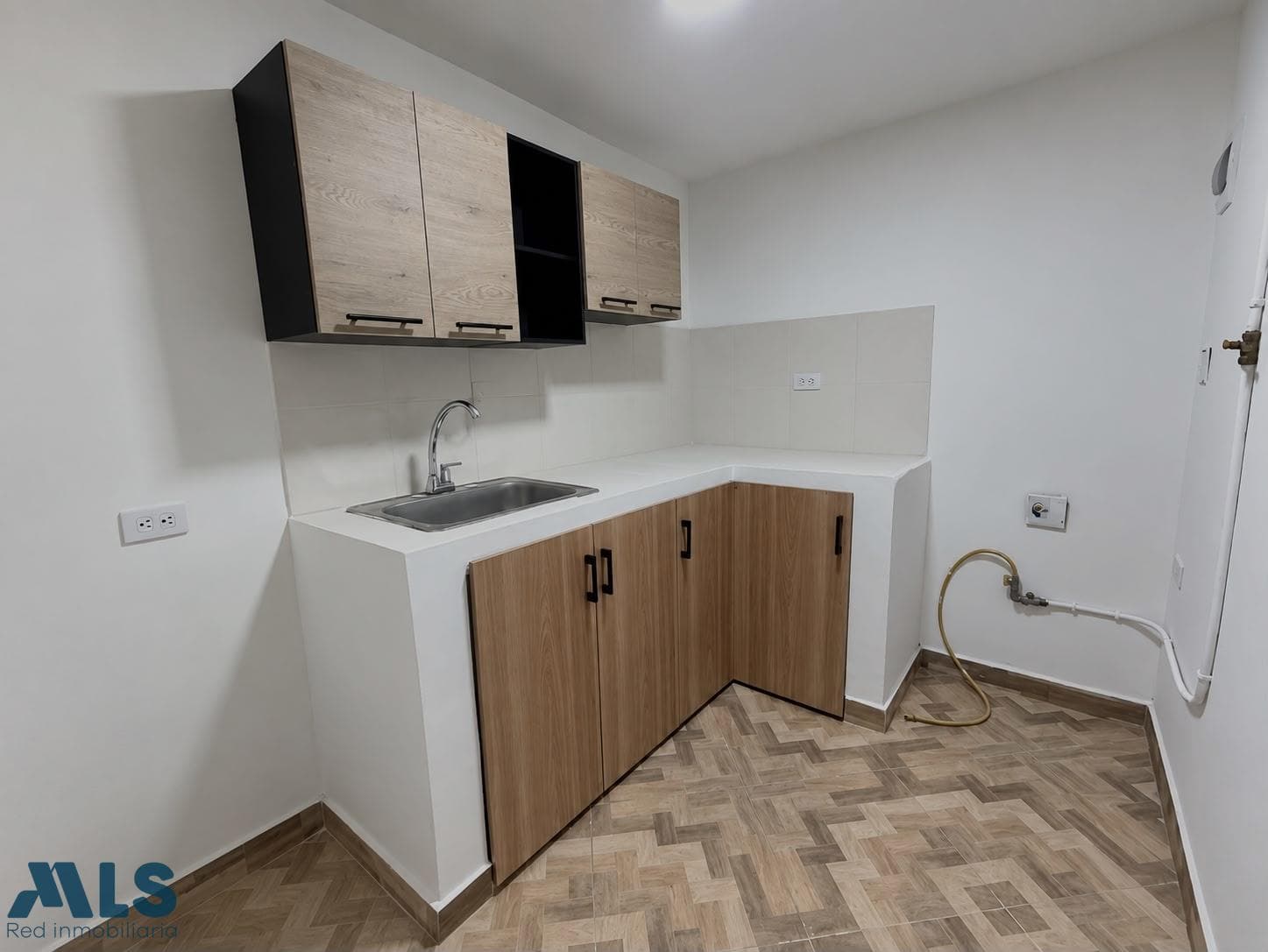 Casa en venta en Castilla, Occidente, Medellín — foto 1 de 13