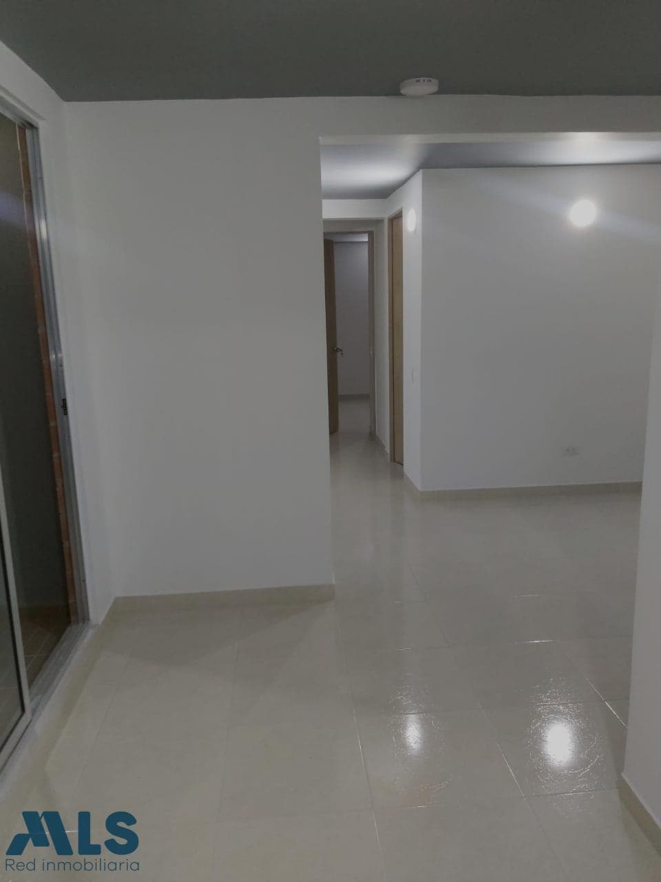 Apartamento en venta en V. Fontibon, Oriente Antioqueño, Rionegro — foto 1 de 11