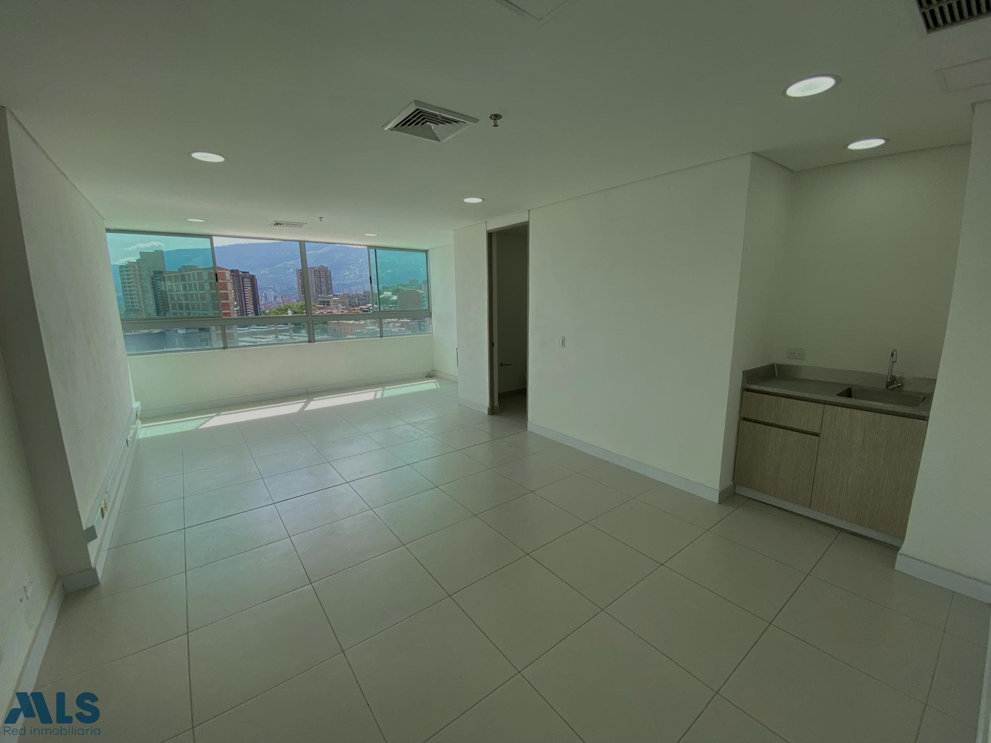 Oficina en venta en Mayorca, Aburra Sur, Sabaneta — foto 1 de 8