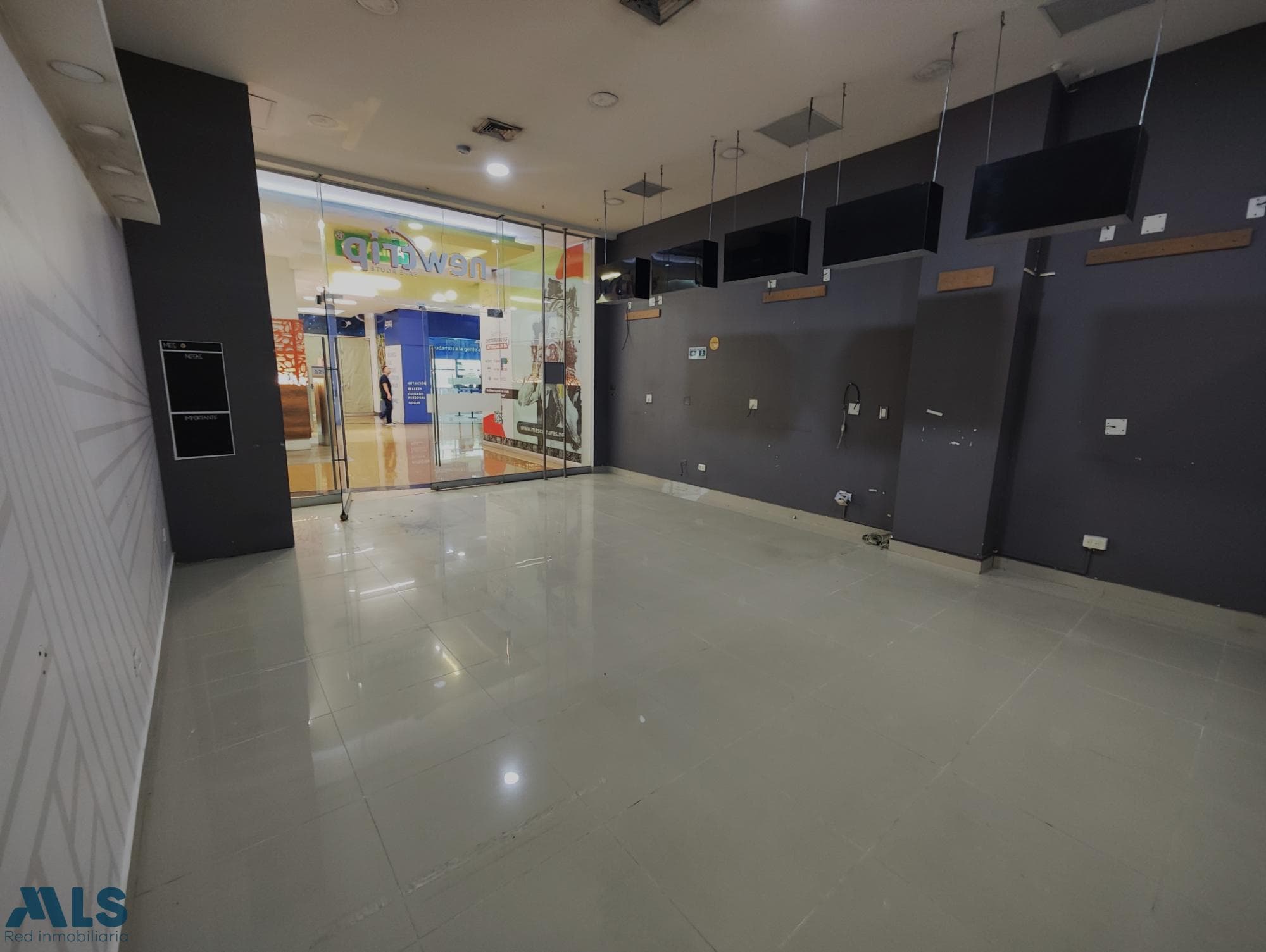 Local Comercial en venta en Perpetuo Socorro, Poblado, Medellín — foto 1 de 10