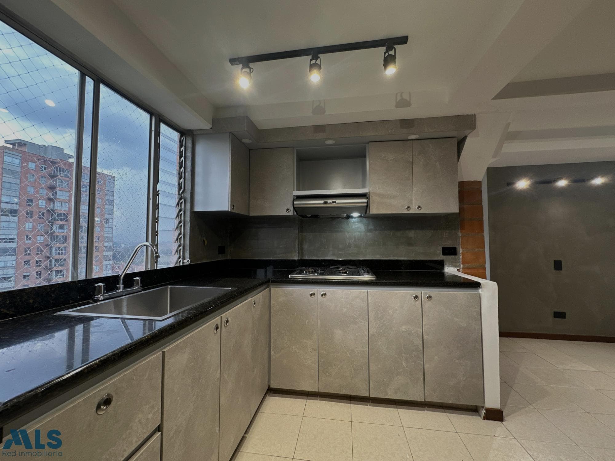 Apartamento en venta en Santa Maria de los Angeles, Poblado, Medellín — foto 1 de 9
