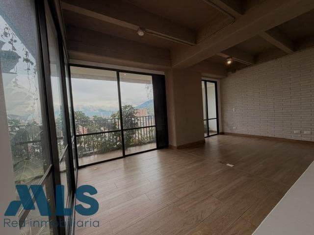 Apartamento en venta en Ciudad del Rio, Poblado, Medellín — foto 1 de 16