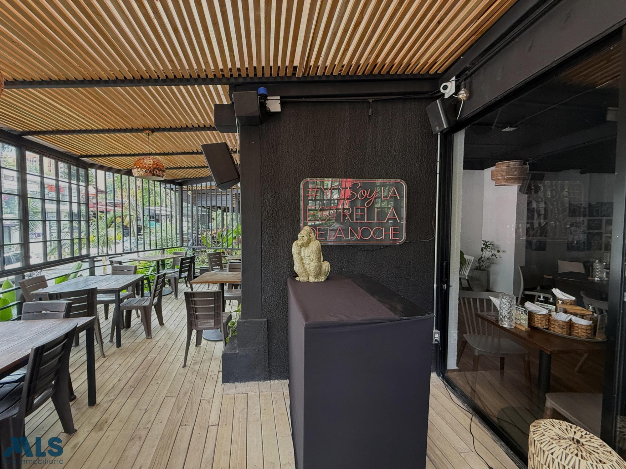 Casa en venta en Patio Bonito, Poblado, Medellín — foto 1 de 18