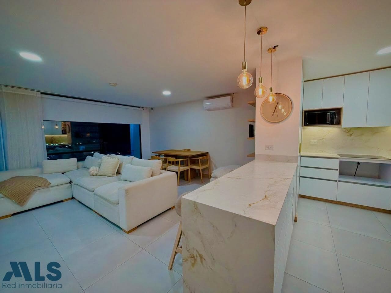 Apartamento en venta en Loma de las Brujas, Aburra Sur, Envigado — foto 1 de 23