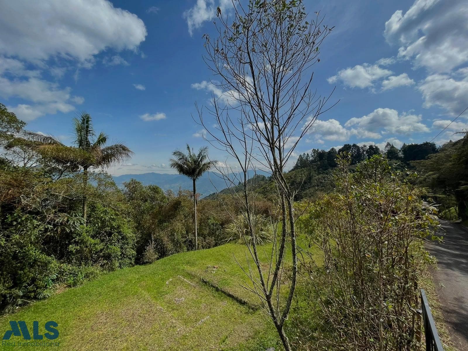 Lote Residencial en venta en La Catedral, Aburra Sur, Envigado — foto 1 de 11