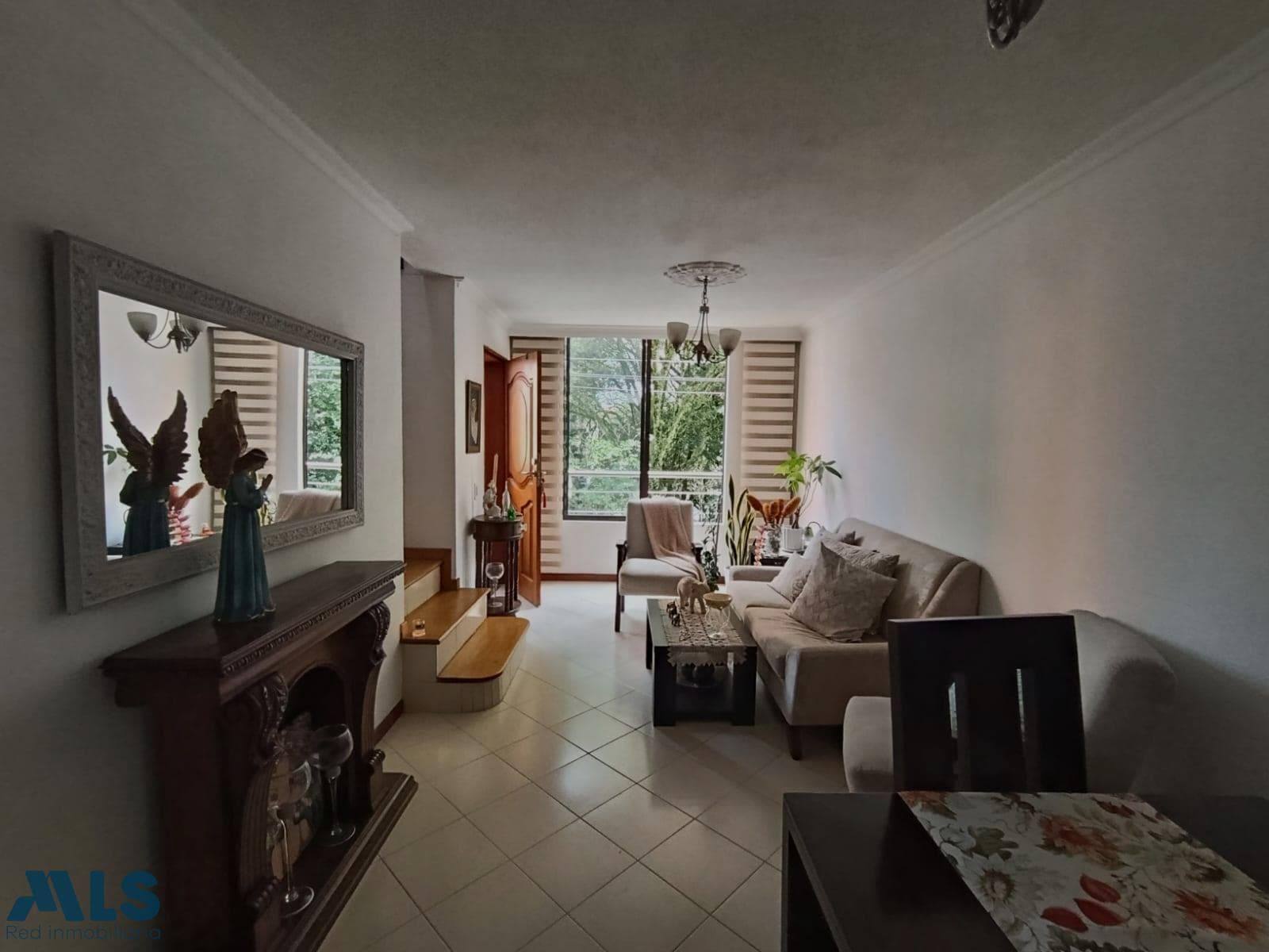 Apartamento en venta en Almería, Laureles, Medellín — foto 1 de 9