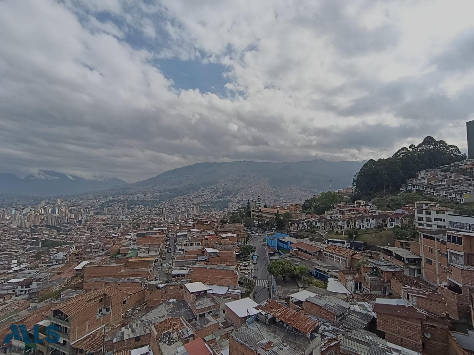 Apartamento en venta en Loreto, Centro, Medellín — foto 1 de 13