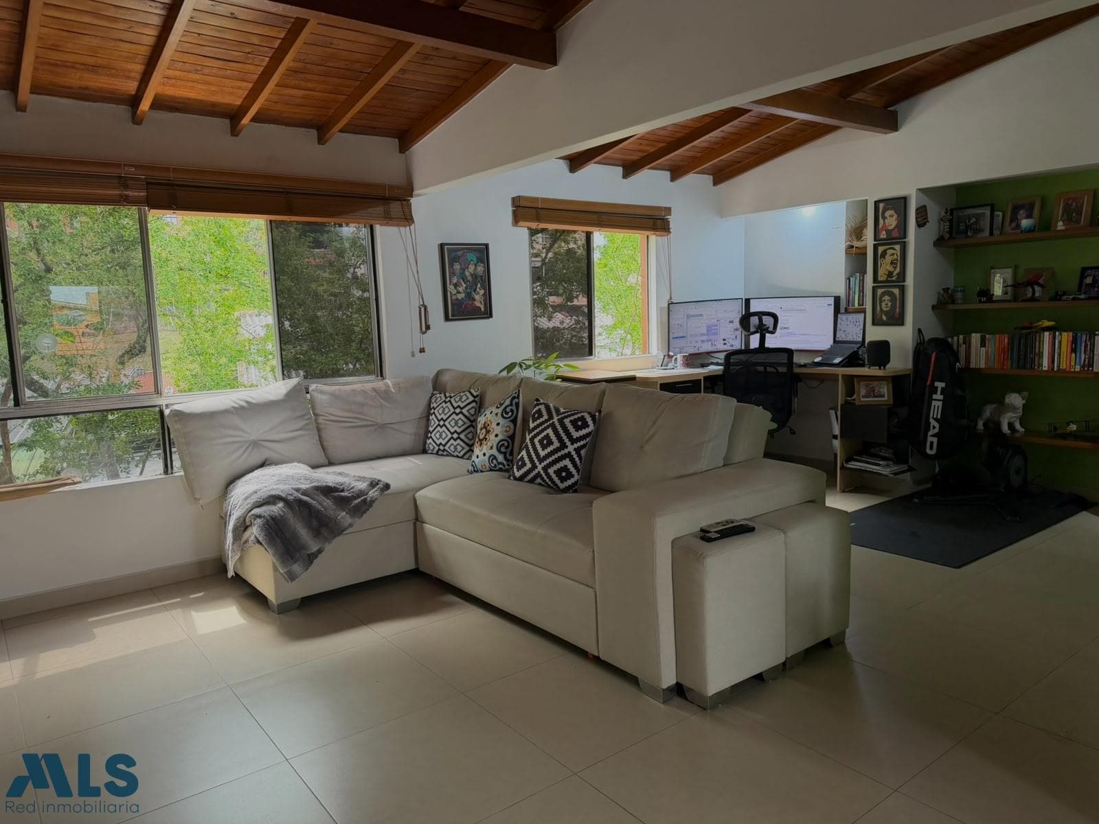Apartamento en venta en El Poblado, Medellín — foto 1 de 14