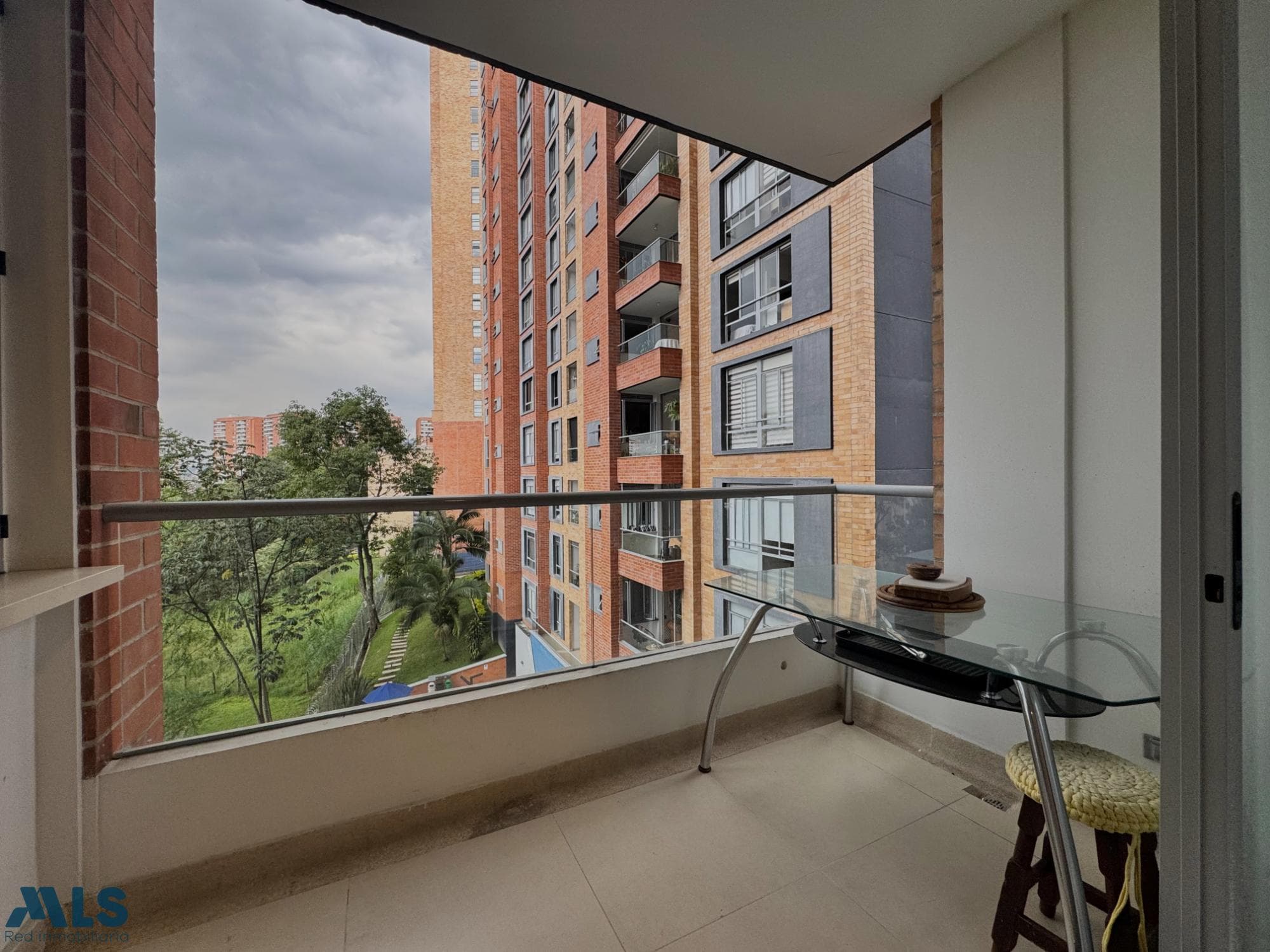 Apartamento en venta en Loma de las Brujas, Aburra Sur, Envigado — foto 1 de 37
