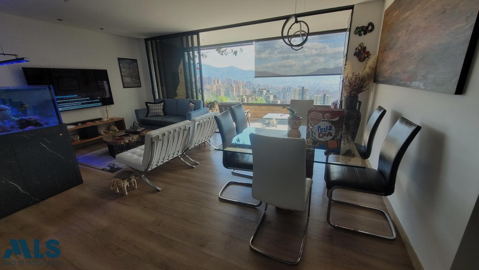 Apartamento en venta en Las Palmas, Poblado, Medellín — foto 1 de 11